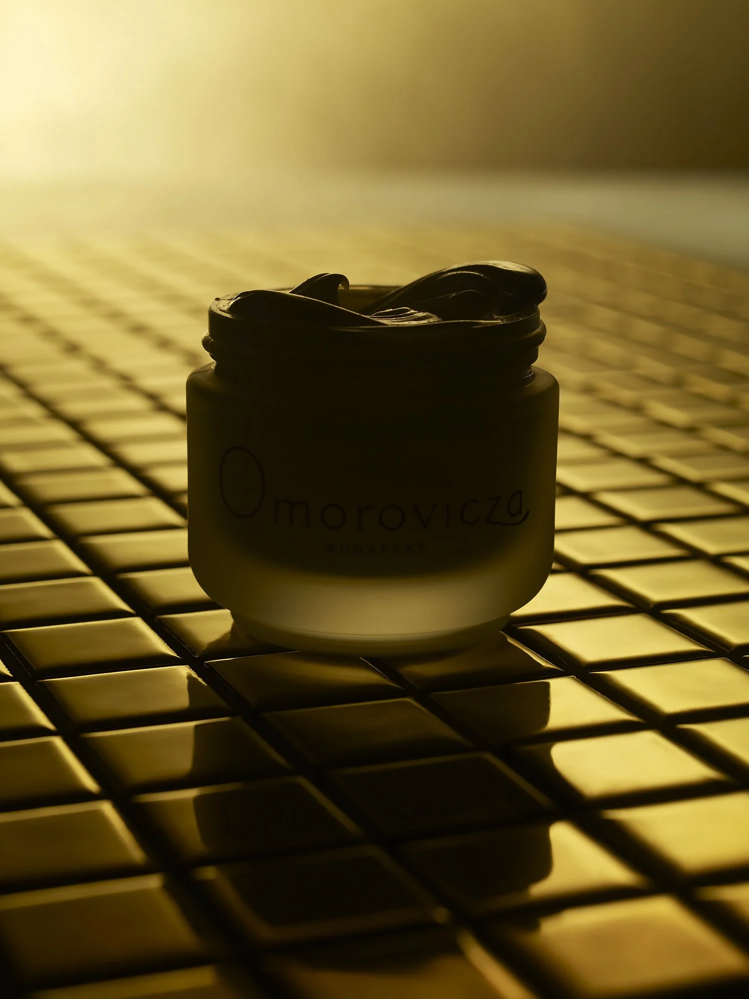  client: Omorovicza 