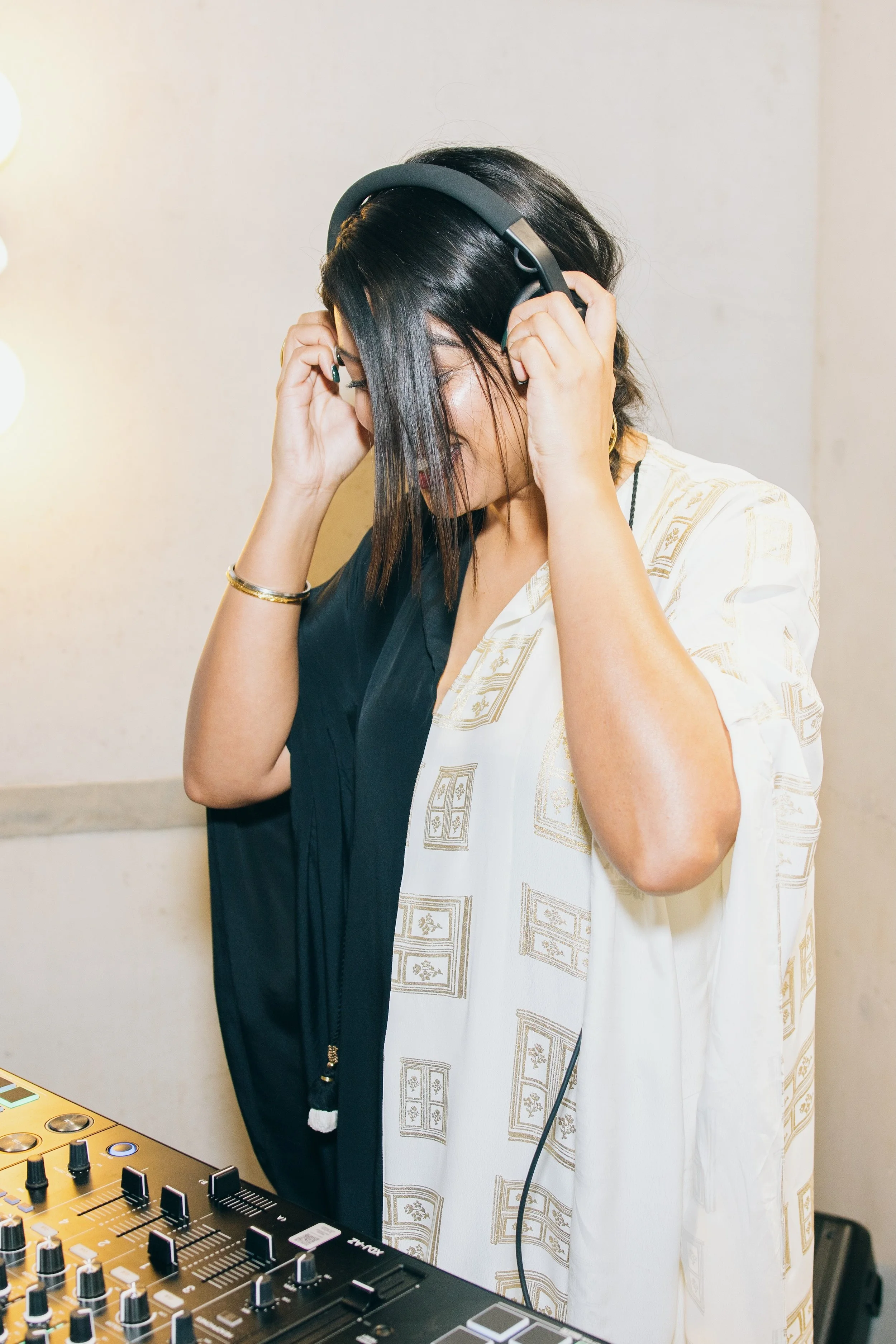 music defined_ @ISHASHAHPHOTOGRAPHY_2R4A6281.jpg