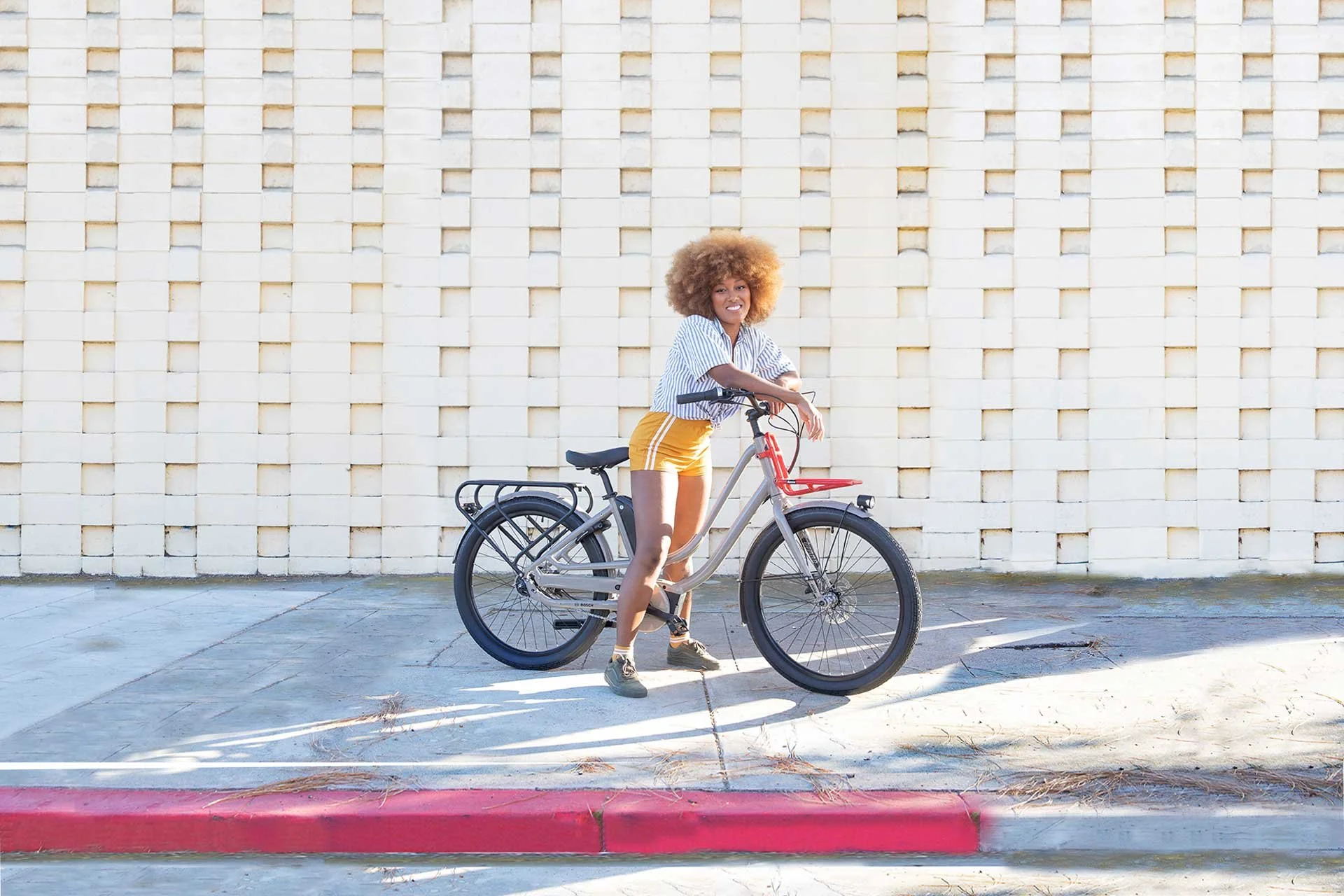 benno_bikes-girl-on-ejoy-web-1920x1280-1.jpg