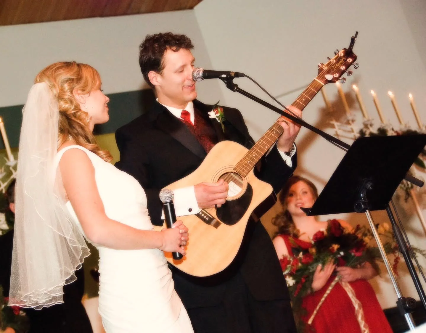 18 years ago today, we sang, "I know I am yours, and you are mine..." 

Jasper helped us celebrate our anniversary this weekend with lots of laughter, cross-country skiing, canyon hiking, hot tubing, good food, and dreaming/praying about 20