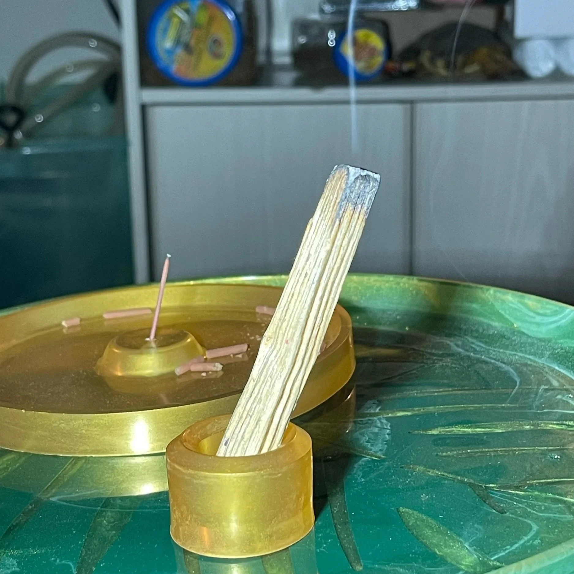 Gold Dust - Dome Palo Stand