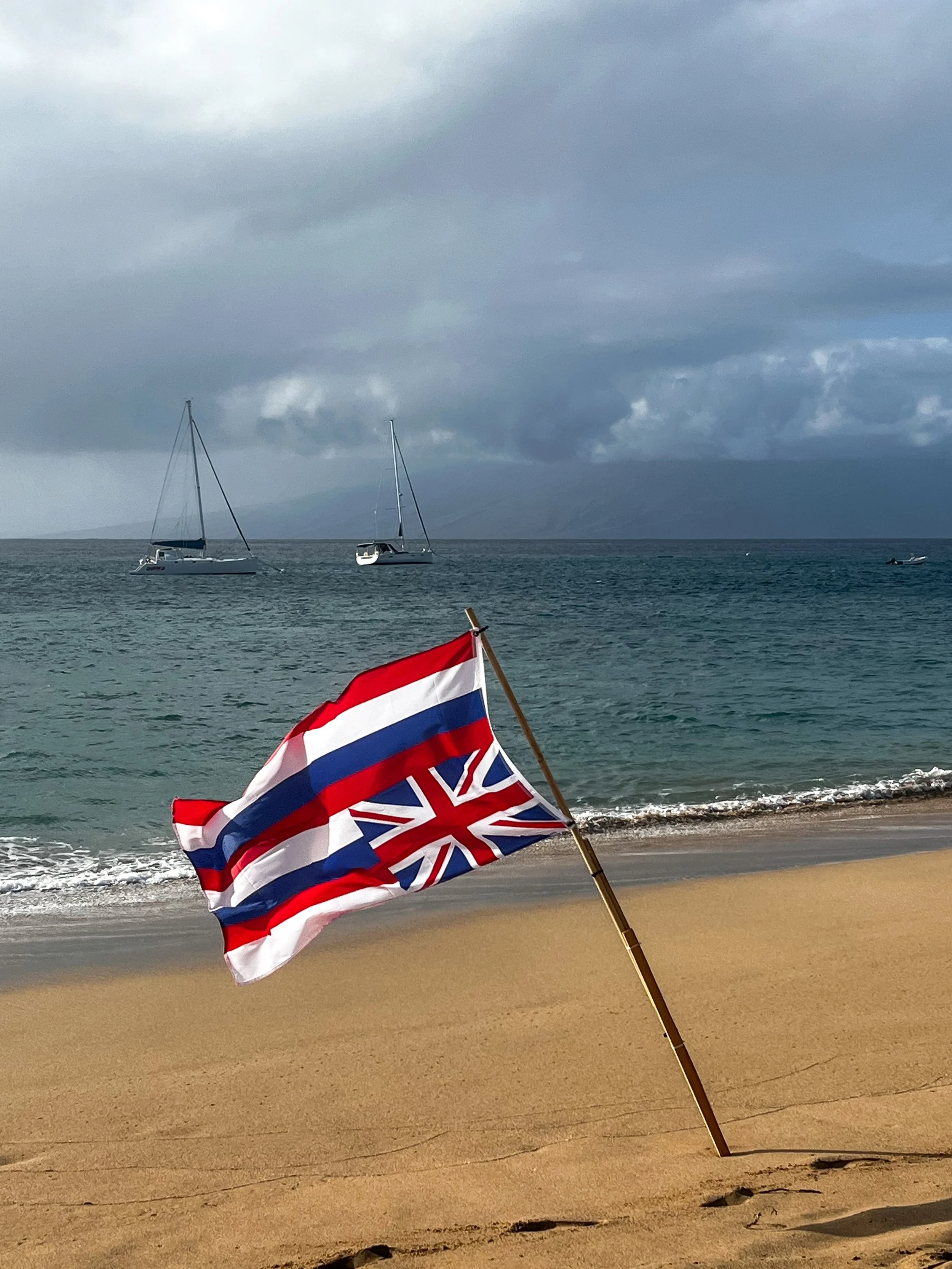 No Commercial Photography on Kā‘anapali Beach  