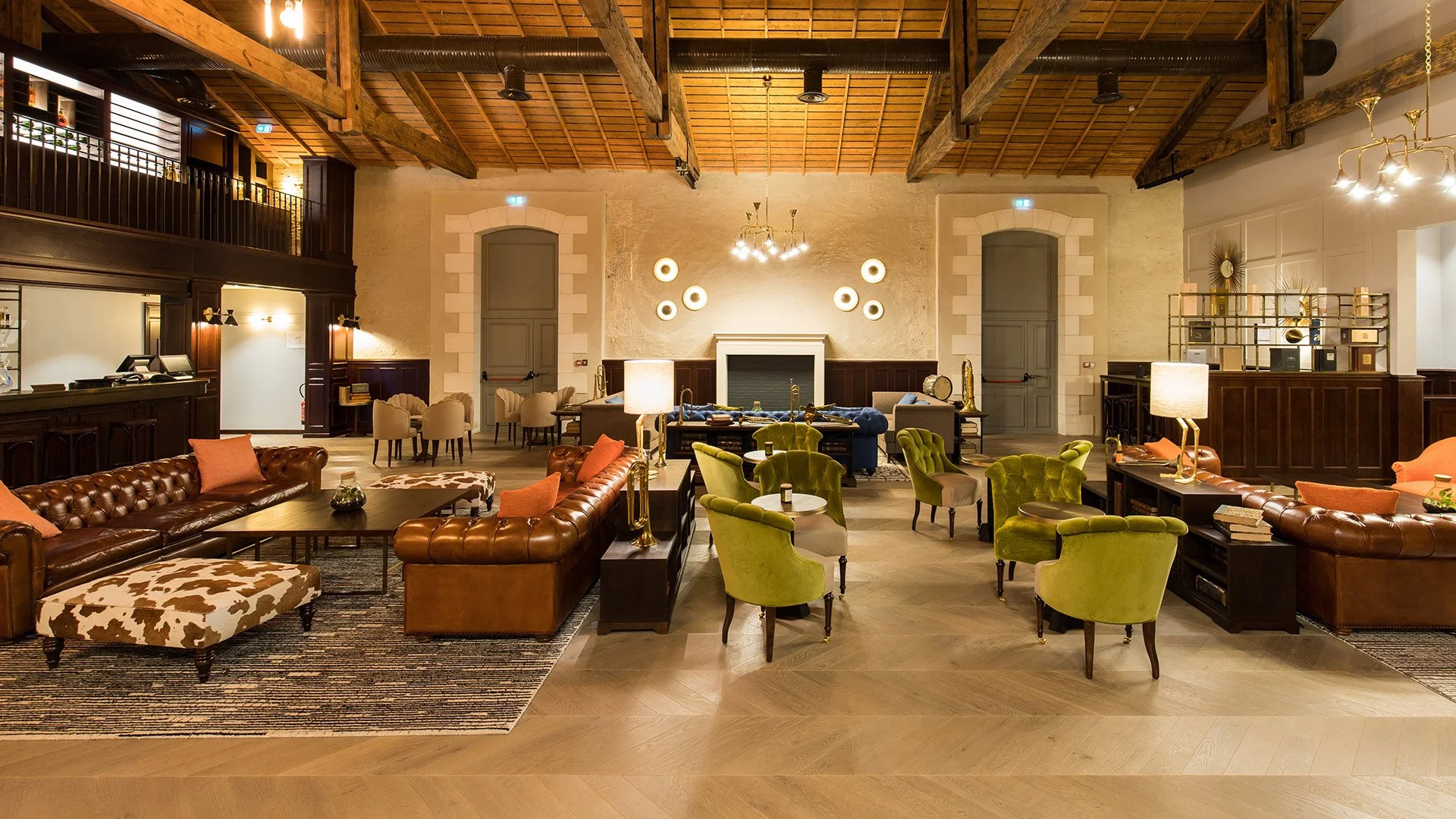 hotel-chais-monnet-cognac-bar-1838-chesterfield.jpg