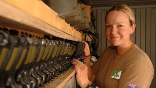 The Aussie Military Accepts GI Janes into the Ranks