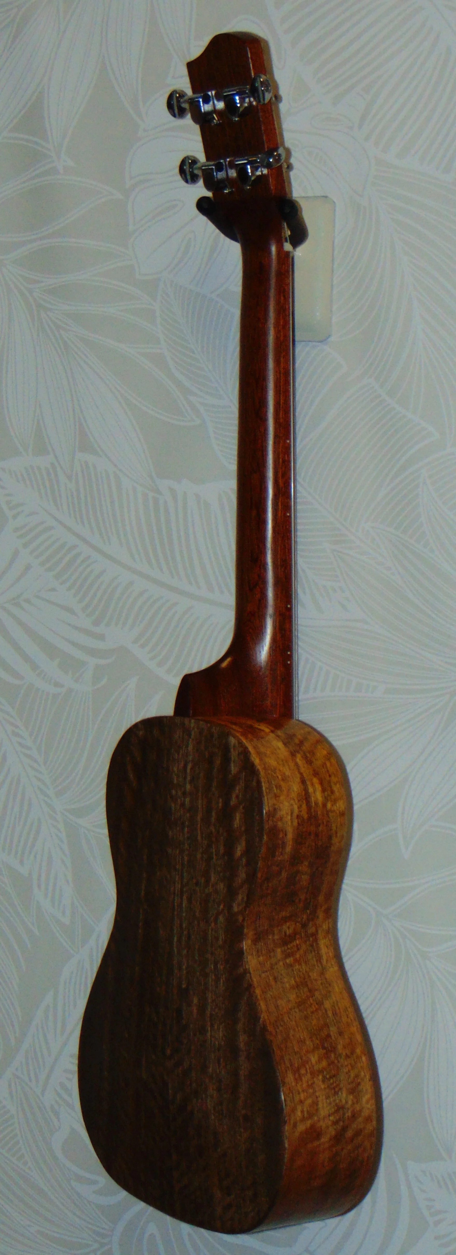 Solid Exotic Mango wood super tenor size ukulele by HUG Ukulele