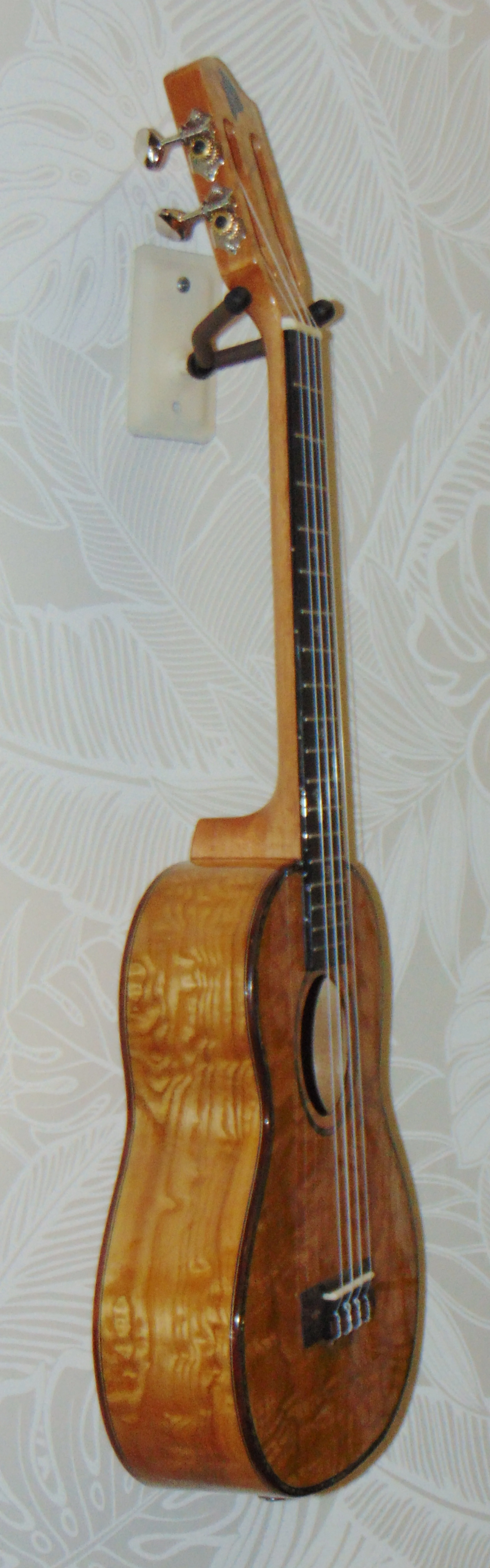 HUG Quilted Ash Concert Ukulele Side View