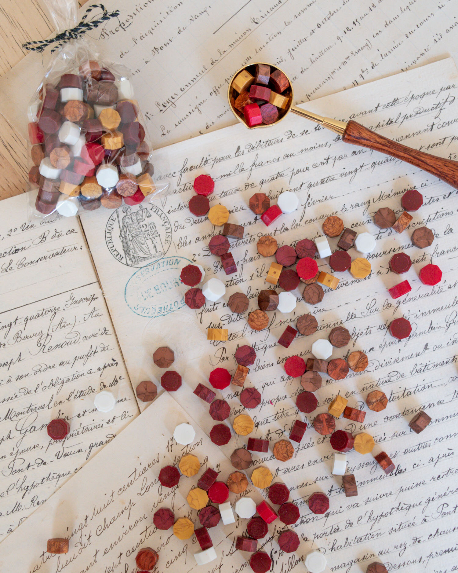 Autumn Leaves - Sealing wax bead granules — Mina & Maud