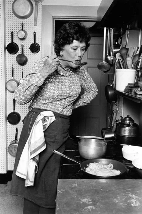 Julia_Child_portrait_by_©Lynn_Gilbert,_1978.jpg