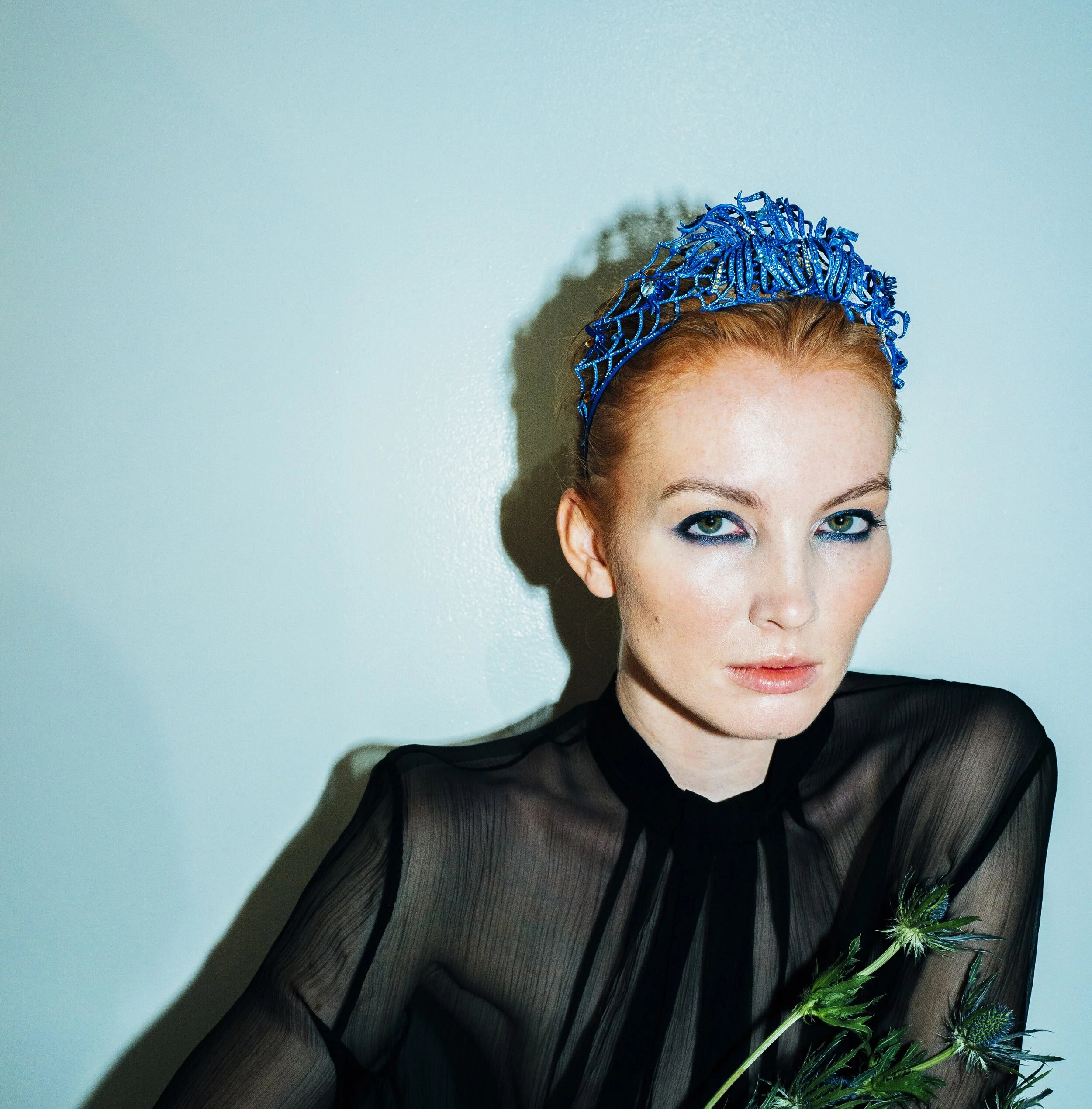 royal blue eyeshadow smoky eye makeup look for redhead