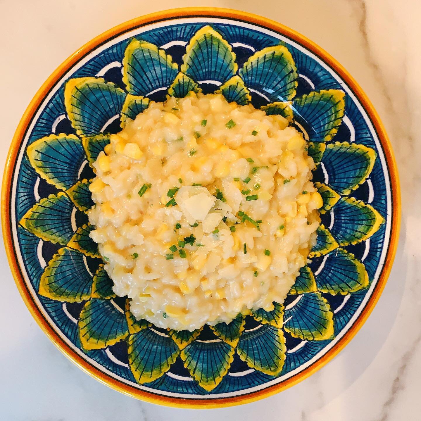 Do not let Summer end without making corn risotto! 🌽 *link in profile for the recipe*
