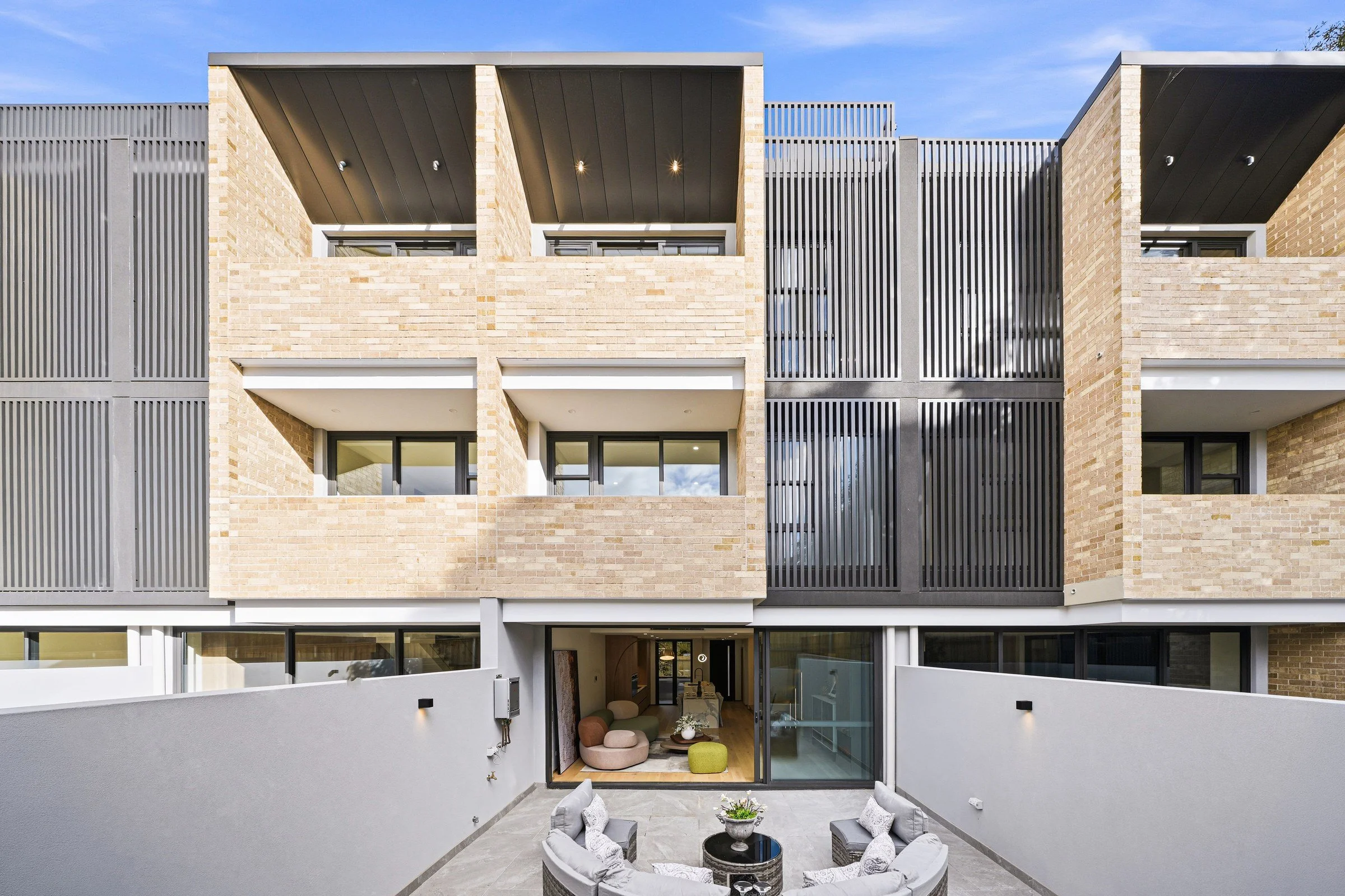 04-rear-elevation-courtyard.jpg