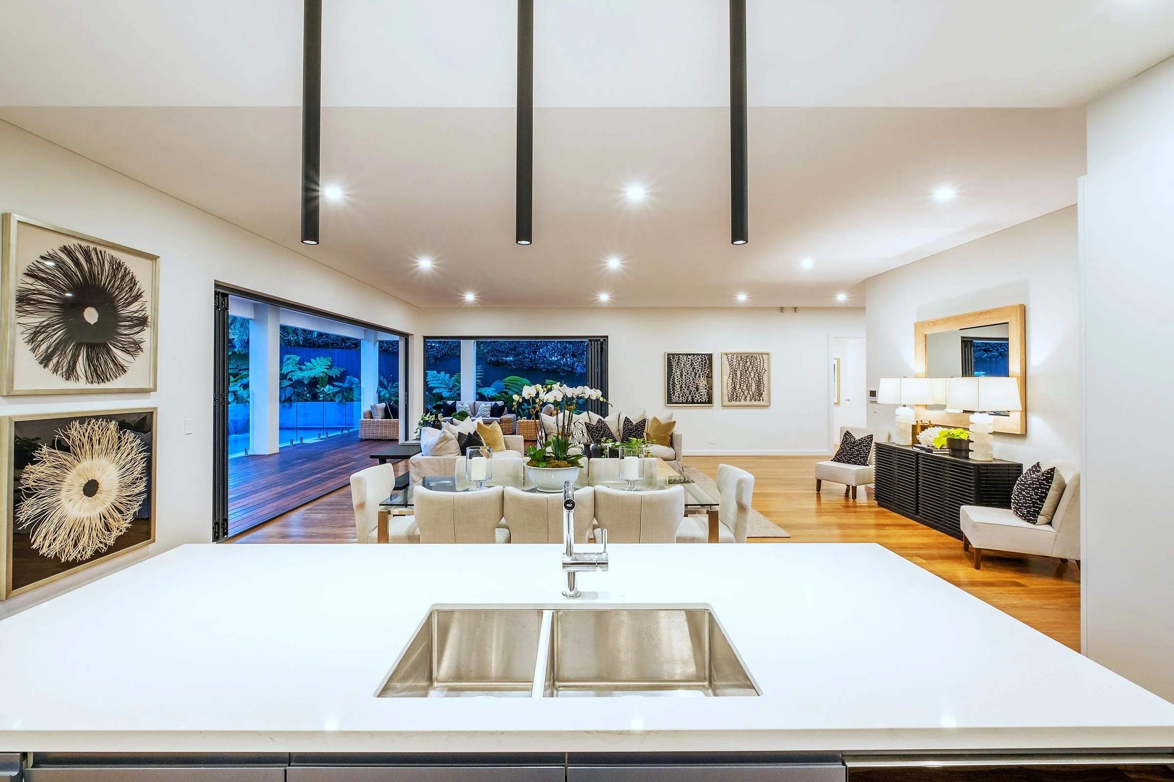 05-kitchen.jpg