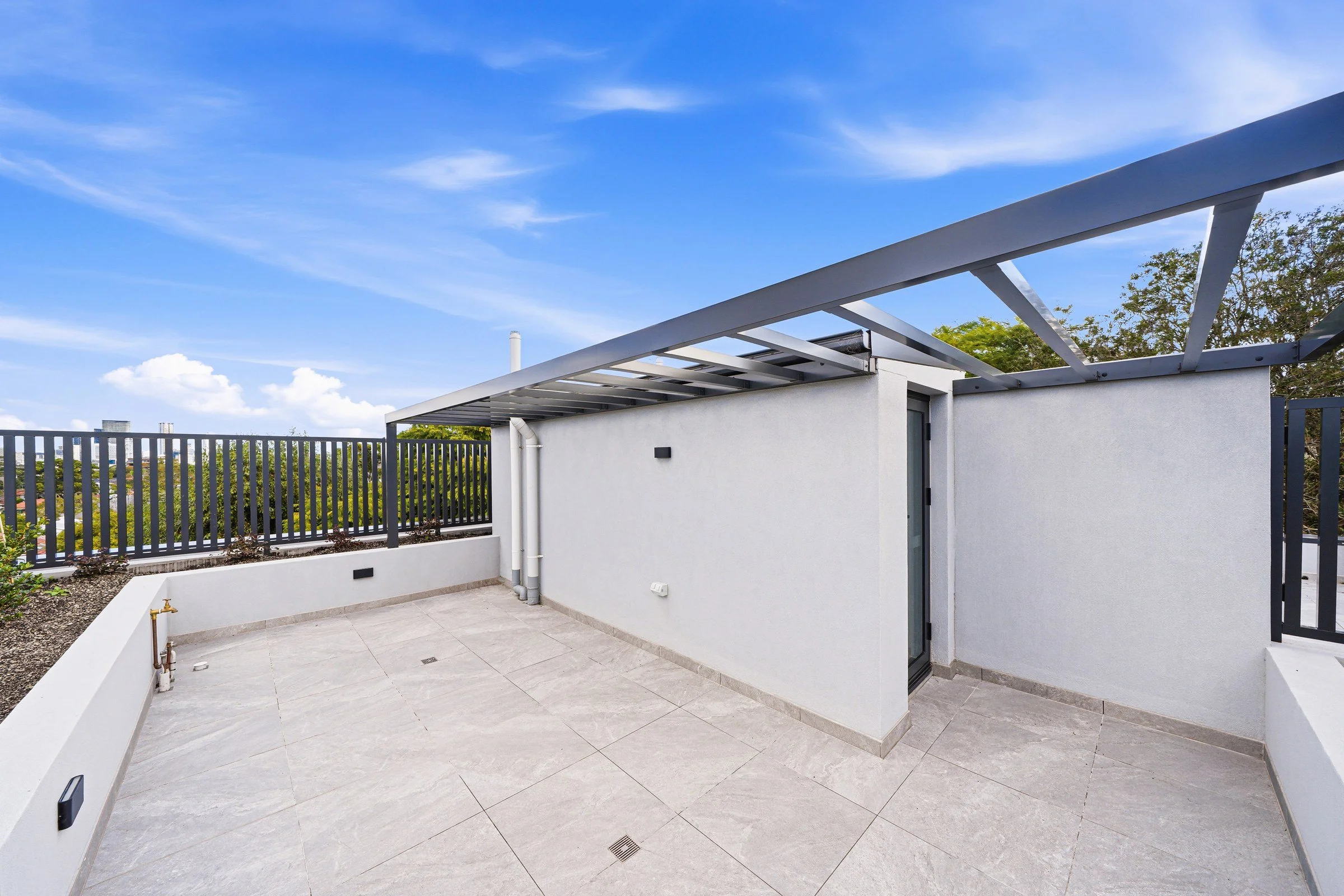 13-roof-terrace.jpg