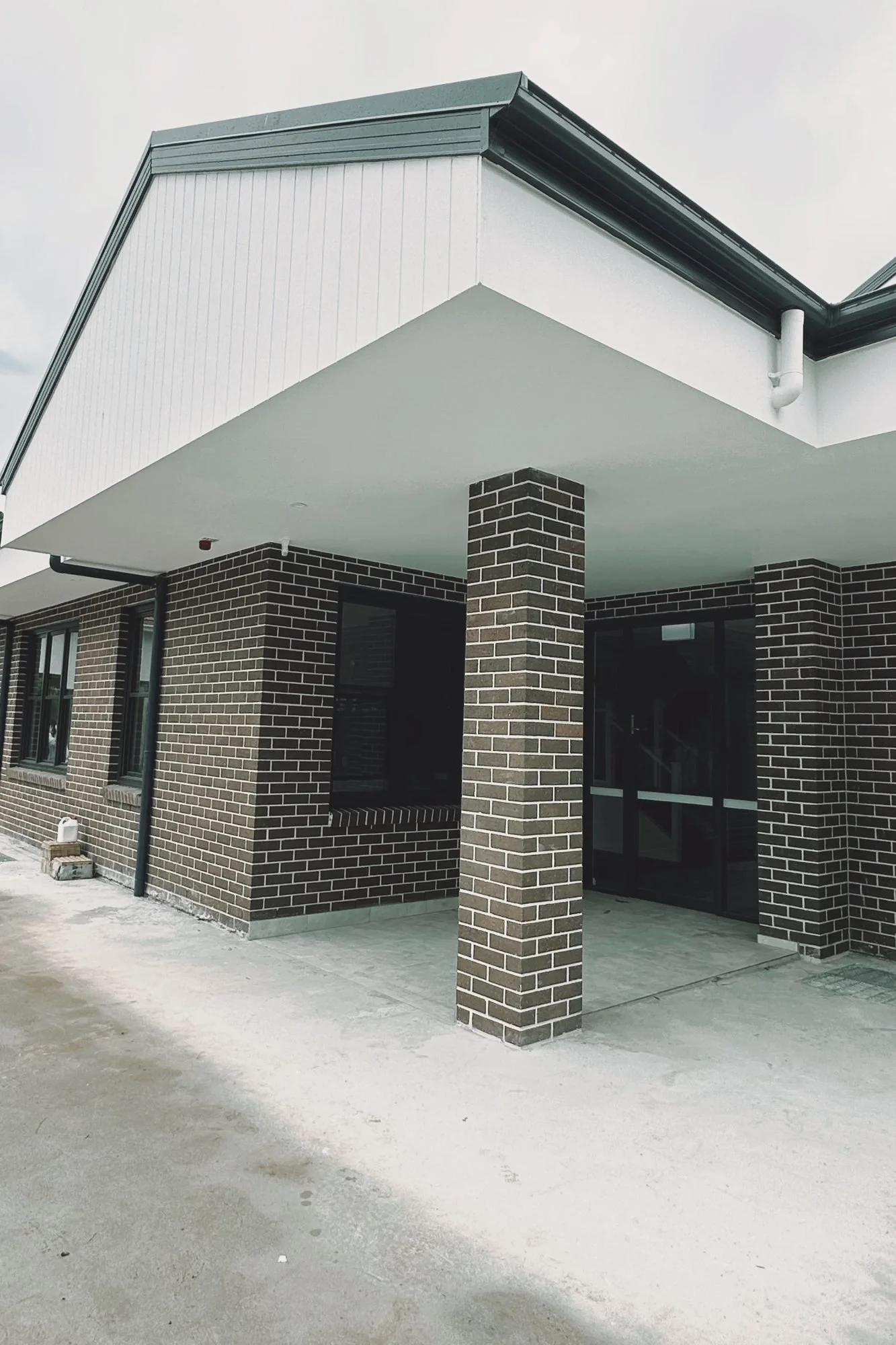 Wahroonga Childcare Centre, Sydney – brick pier under deep roof overhang – Archian Architects
