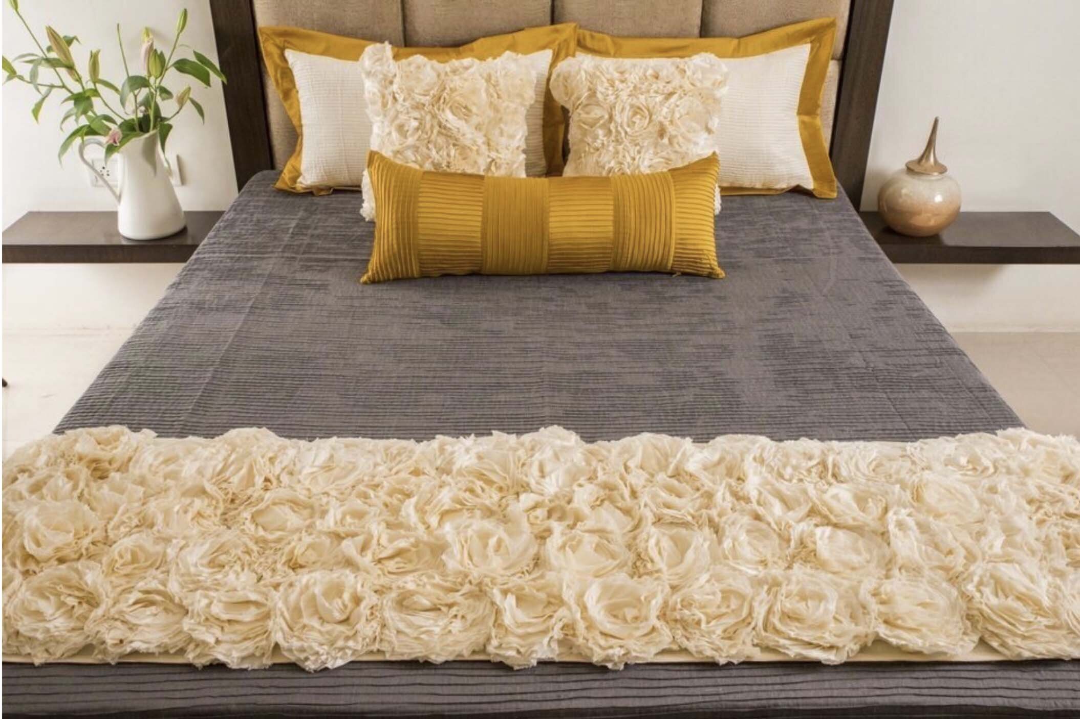 Rose Ruffle Runner