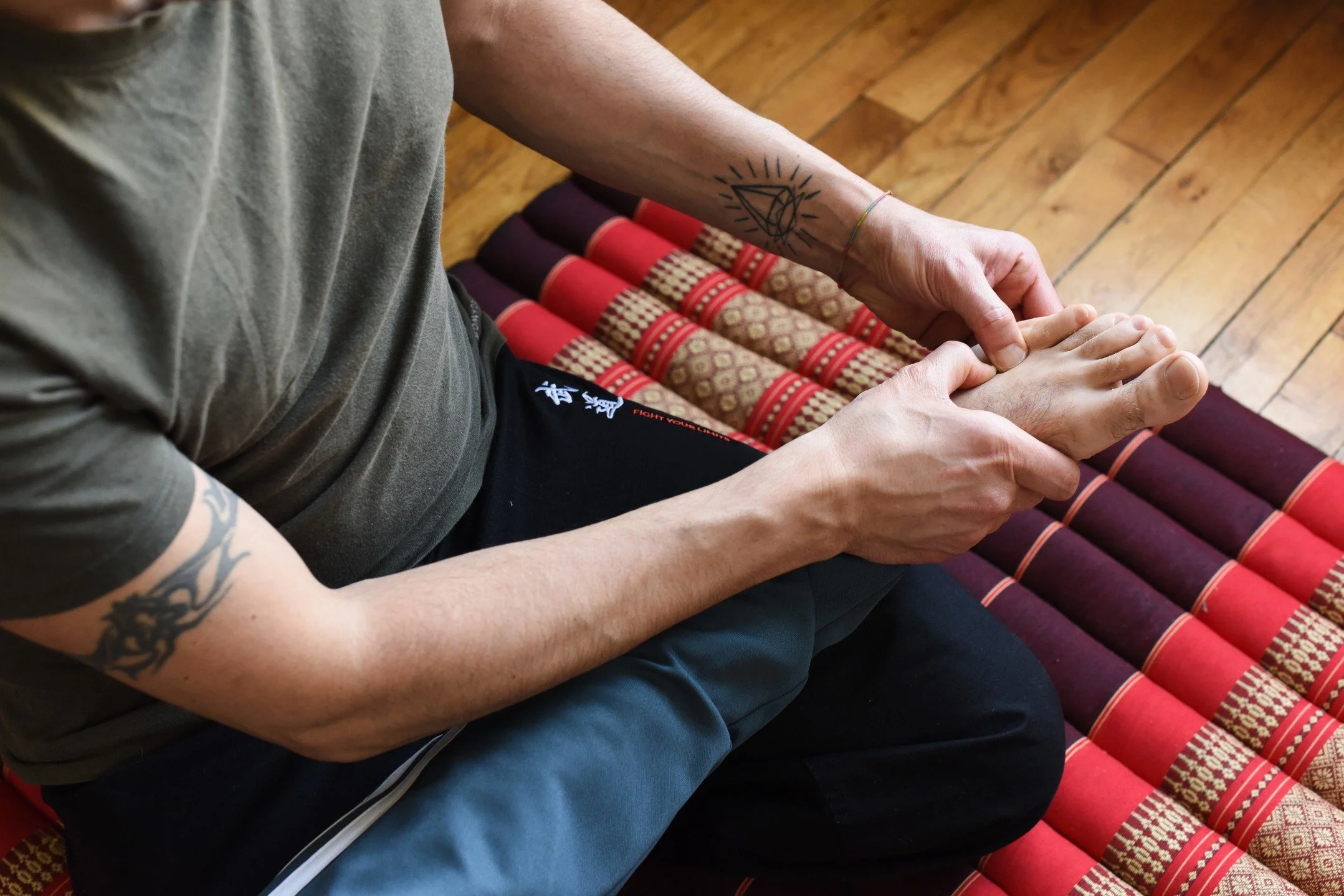 👉🏼✨ Shiatsu !
.
.
.
👉 Contactez-moi pour plus d'informations et pour prendre rendez-vous 😉

Ou visitez mon site davideshiatsu.com
.
.
.
#shiatsuparis11
#shiatsuparis
#massageshiatsu
#davideshiatsuparis
#shiatsumassage
#massage
#shiatsu