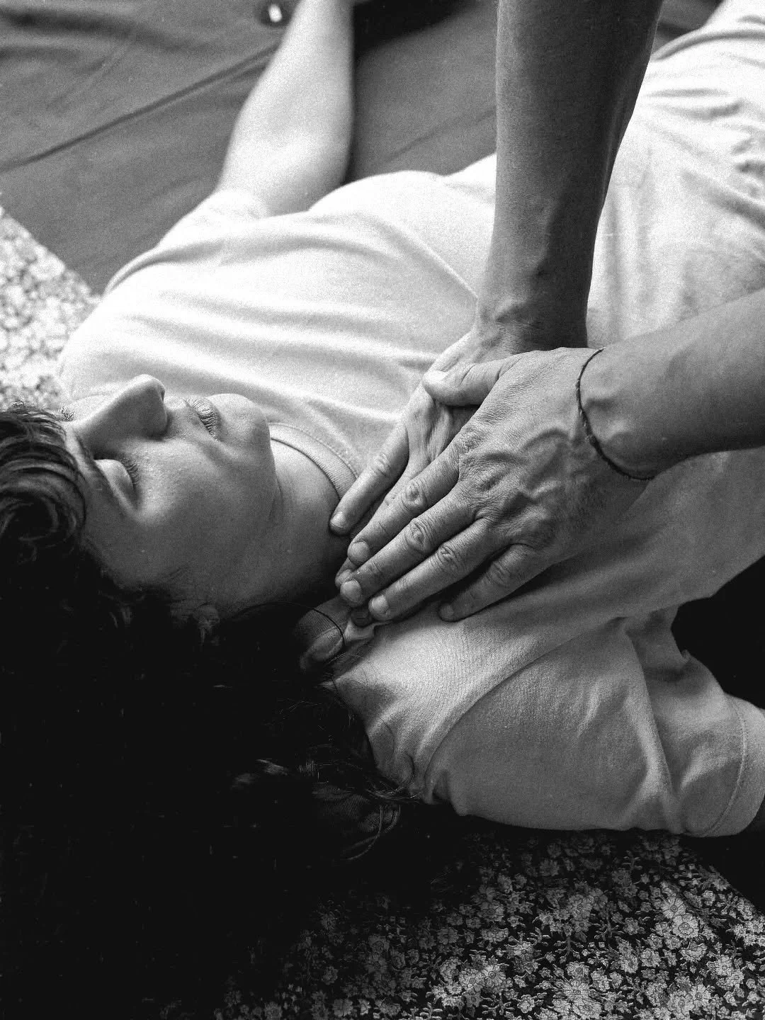 👉🏼✨ Massage Shiatsu !
.
.
.
👉 Contactez-moi pour plus d'informations et pour prendre rendez-vous 😉
.
.
.
Ou visitez mon site davideshiatsu.com
. 
.
.
#shiatsutherapy 
#shiatsuparis
#massageshiatsu