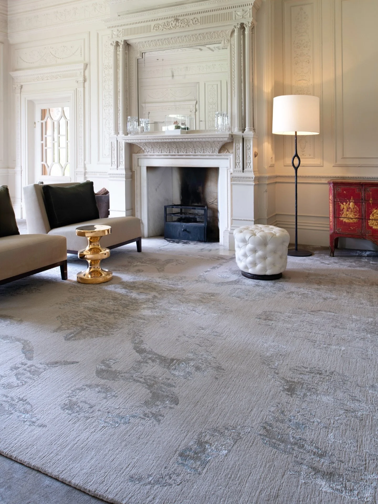 My exquisite &ldquo;Brussels&rdquo; design with a Soft Moonlight palette, finely hand knotted by skillful weavers in Nepal who safeguard my unrivaled commitment to quality.

Hand carded and hand spun pure Himalayan wool with hand spun pure Indian sil