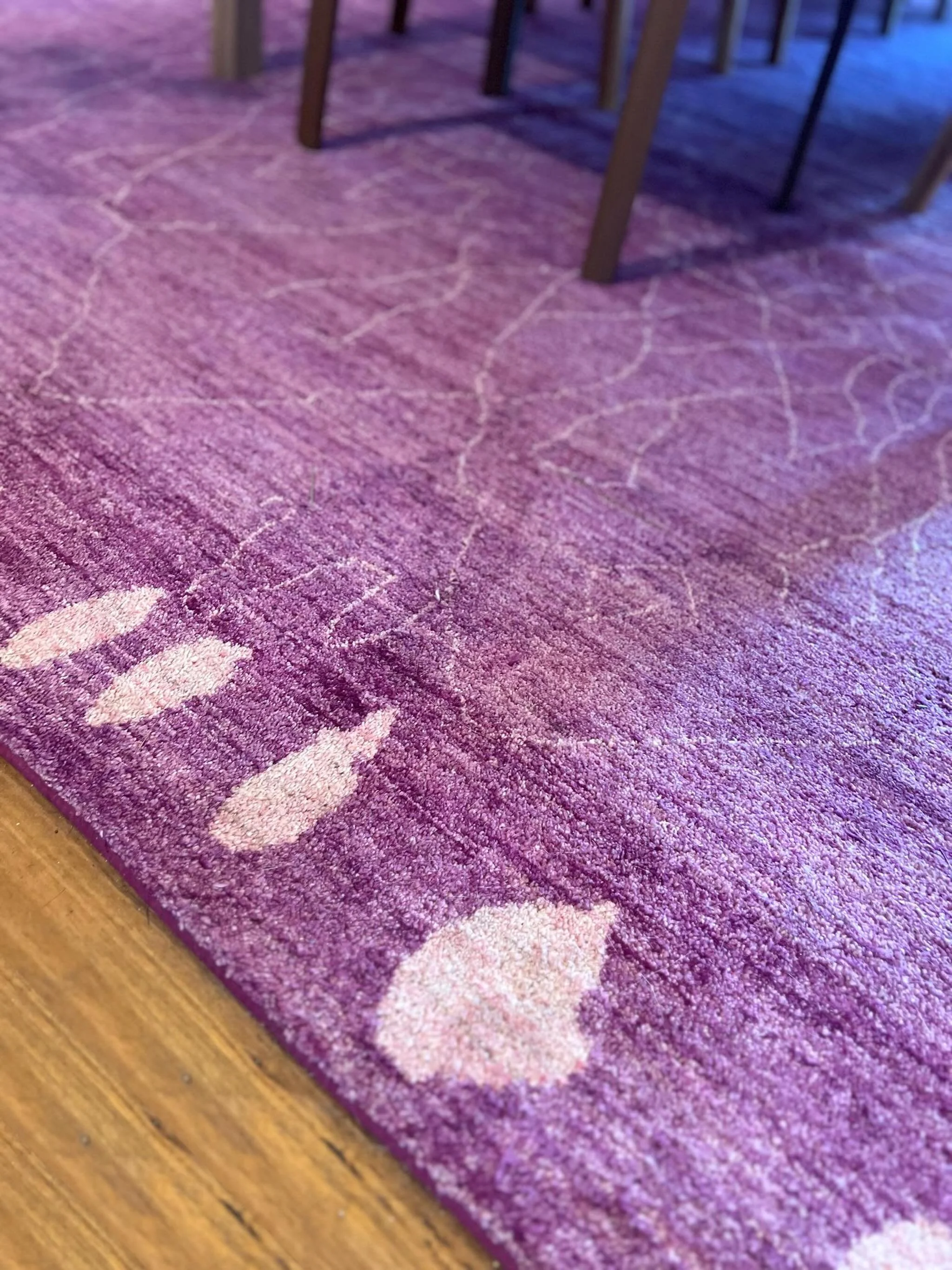 Design &lsquo;Segovia&rsquo; from my Samarkand Collection always looks fabulous, particularly in Fuchsia with Ivory drawing being absolutely the top-notch choosing for this Dining Room.

The true character of the Botanically dyed pure wool is obvious