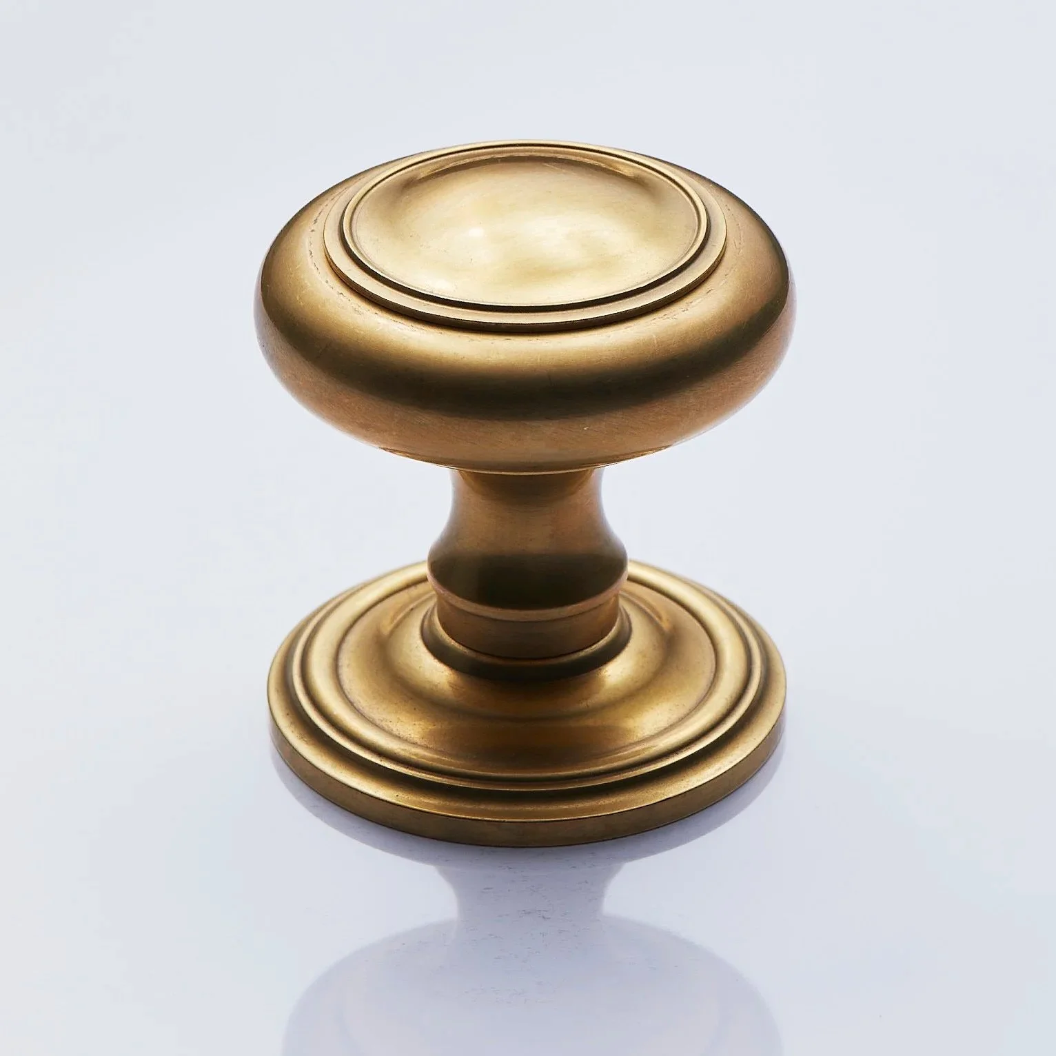 Devonshire Collection Door Knob No.5169