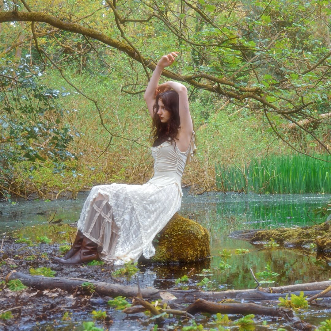 Emma Coates - Borrower (EP). Released Friday 24th October 2025 via Monomyth Records. 

Renowned for her weaving of jazz and folk songwriting, Emma Coates forms her mellow, intimate sound while exploring stories of feminine identity and growth, compli