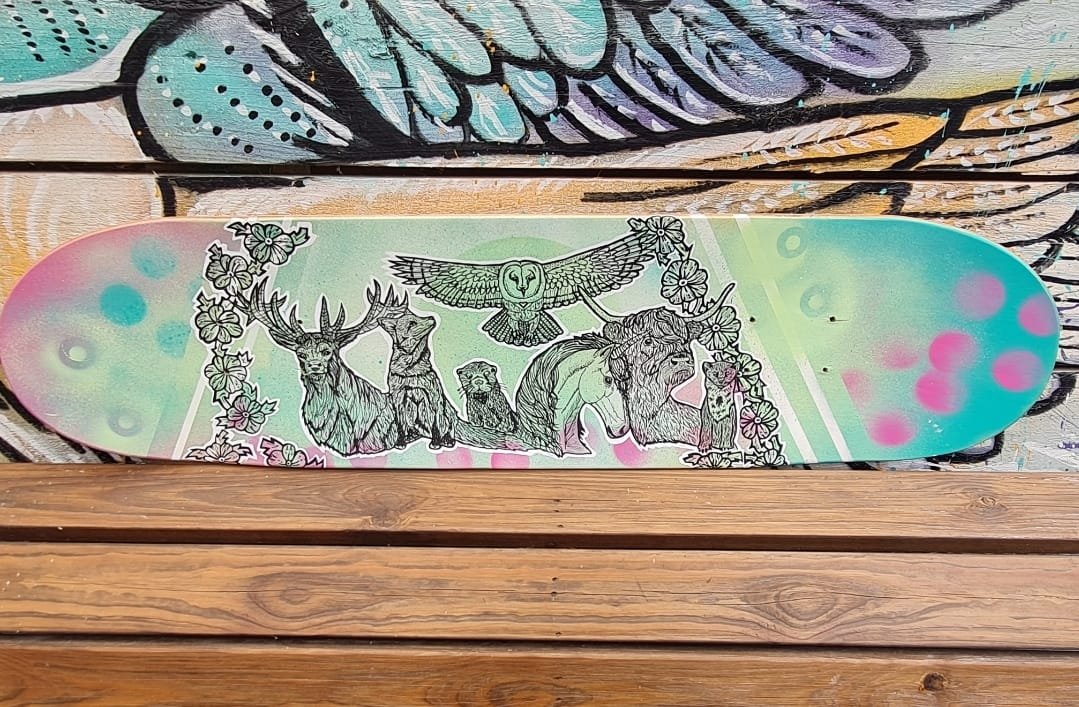 Scottish Animals on a Skateboard 2024, The “Contours & Critters” Collection freehand by Cheryl Galbraith. Spray paint & Poscas on wood.
NOT FOR SALE - UNDER OFFER