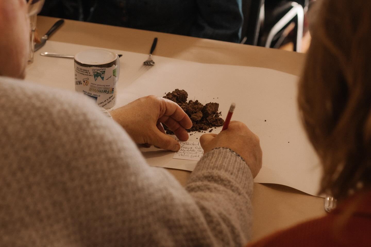 More images of the recent soil themed feast with local farmers; facilitated by @_owengriffiths for @blackmountainscollege, Owen Sheers and @bassline_circus - Diolch 

Thanks Bethan Flynn for the great images / Diolch! 

@food_art_research_network @ce