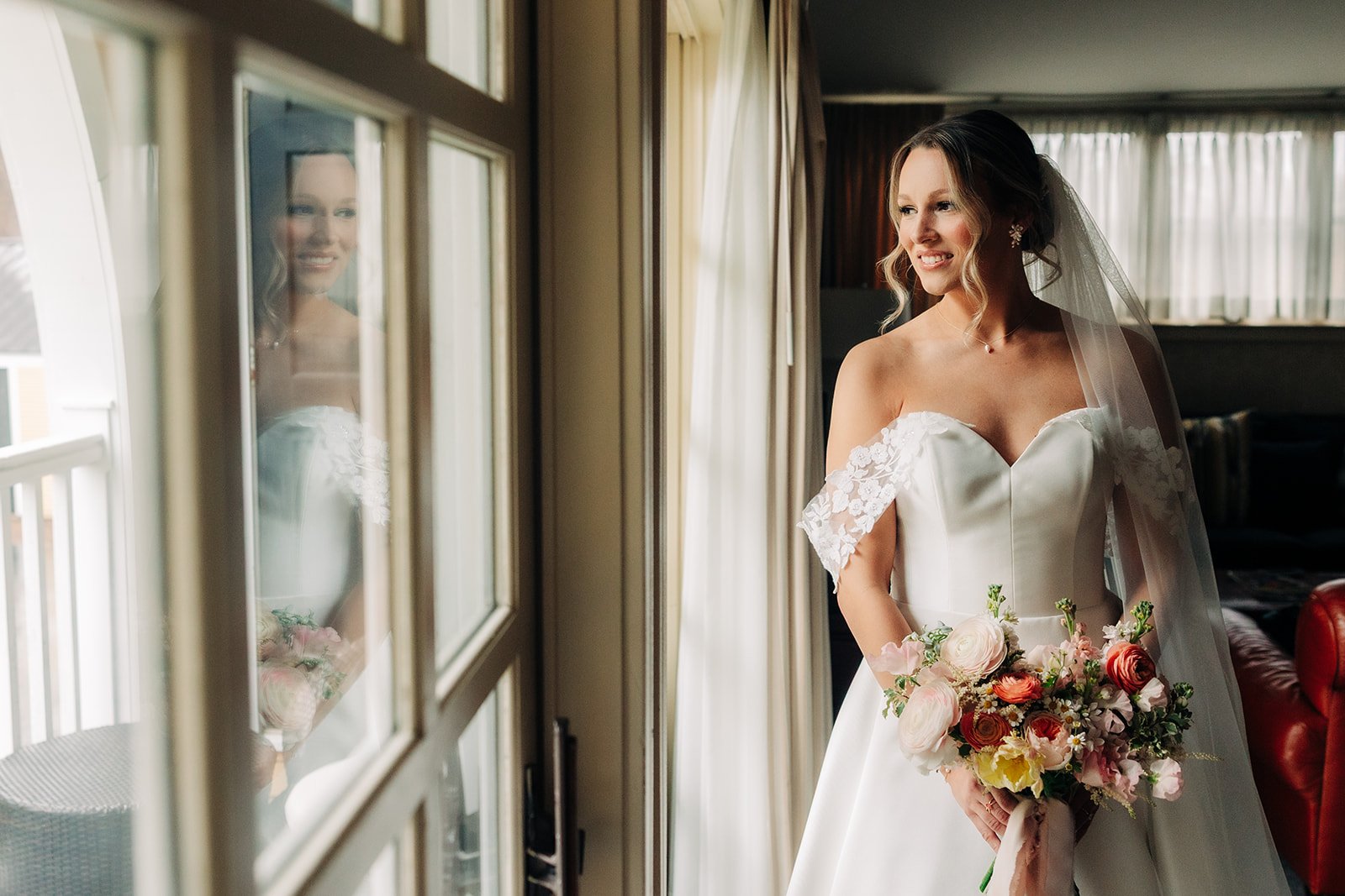 Early April Great Hall Wedding with Spring Accents 3.jpg