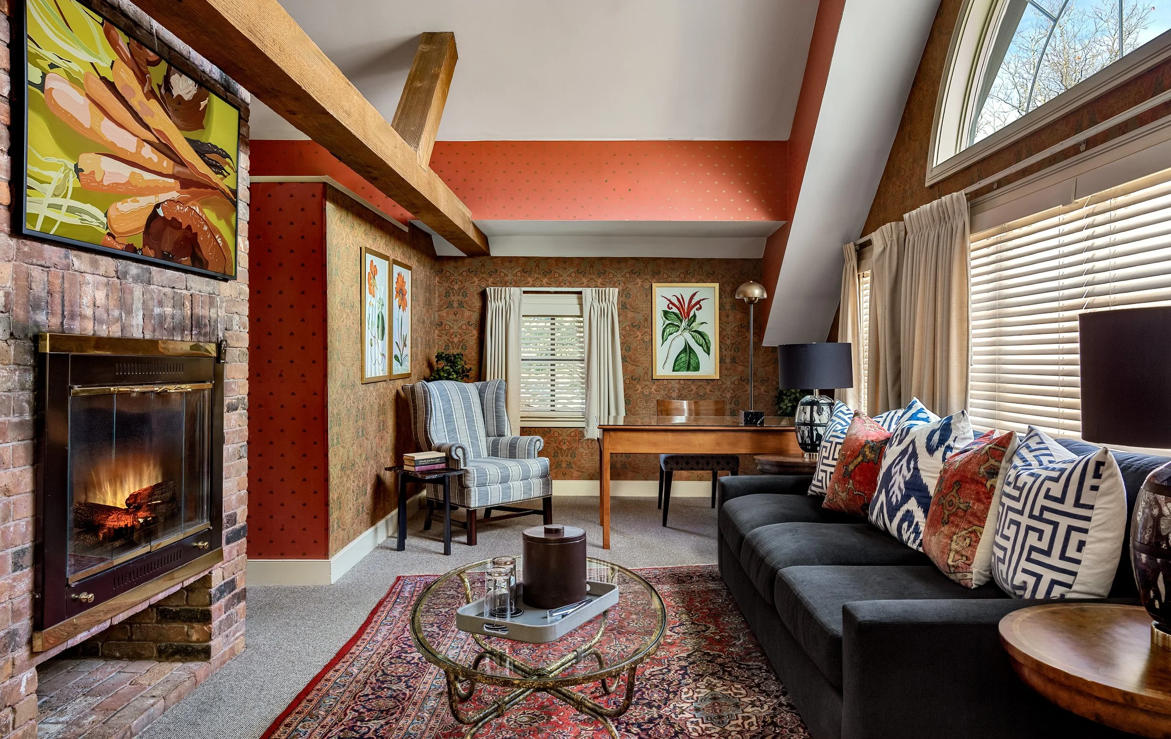 Karosis BVI  20251113 DSC7770 fire.jpg