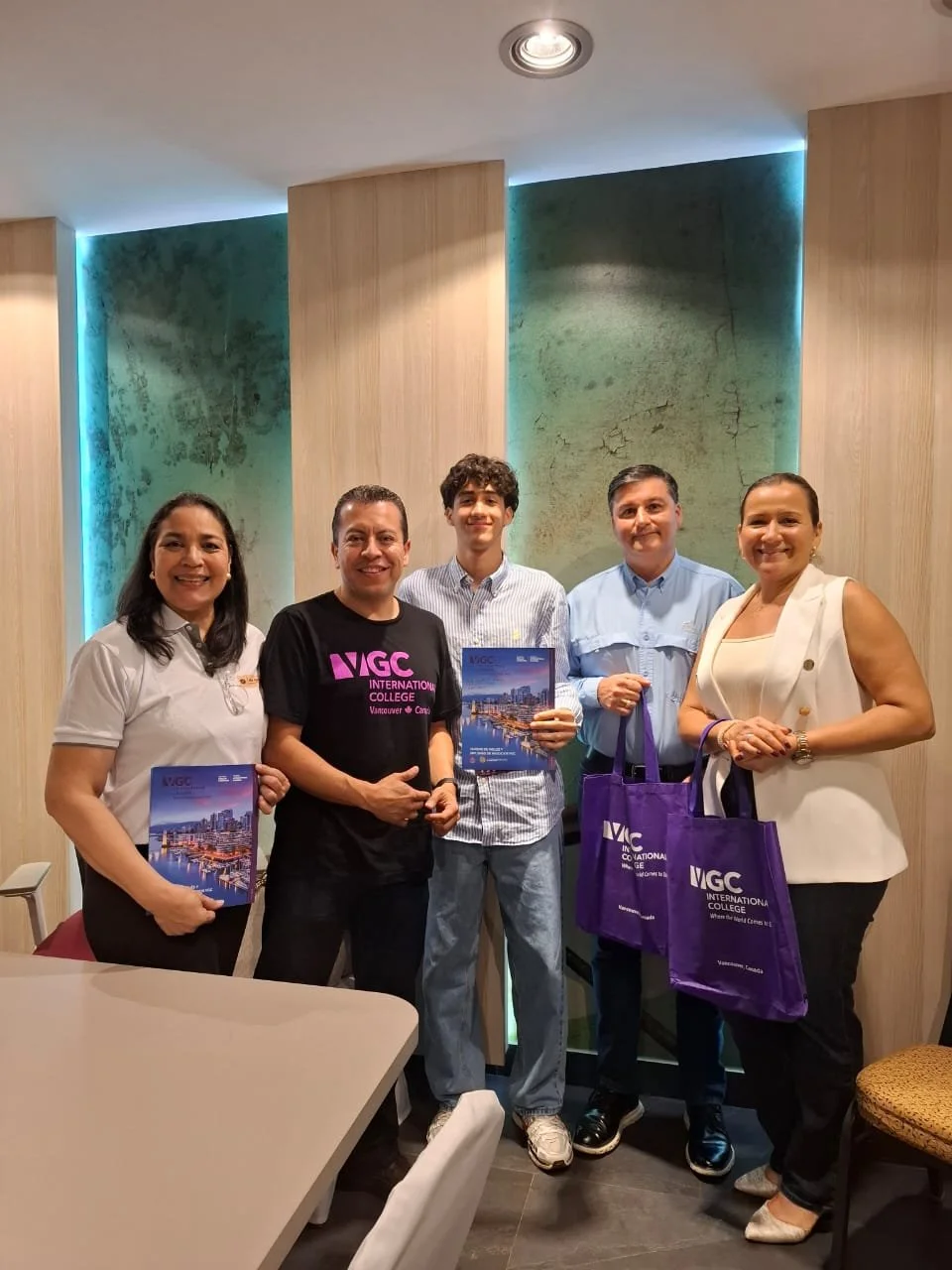 college-prep-aib-grupoacademia-boquete-chiriqui.jpeg