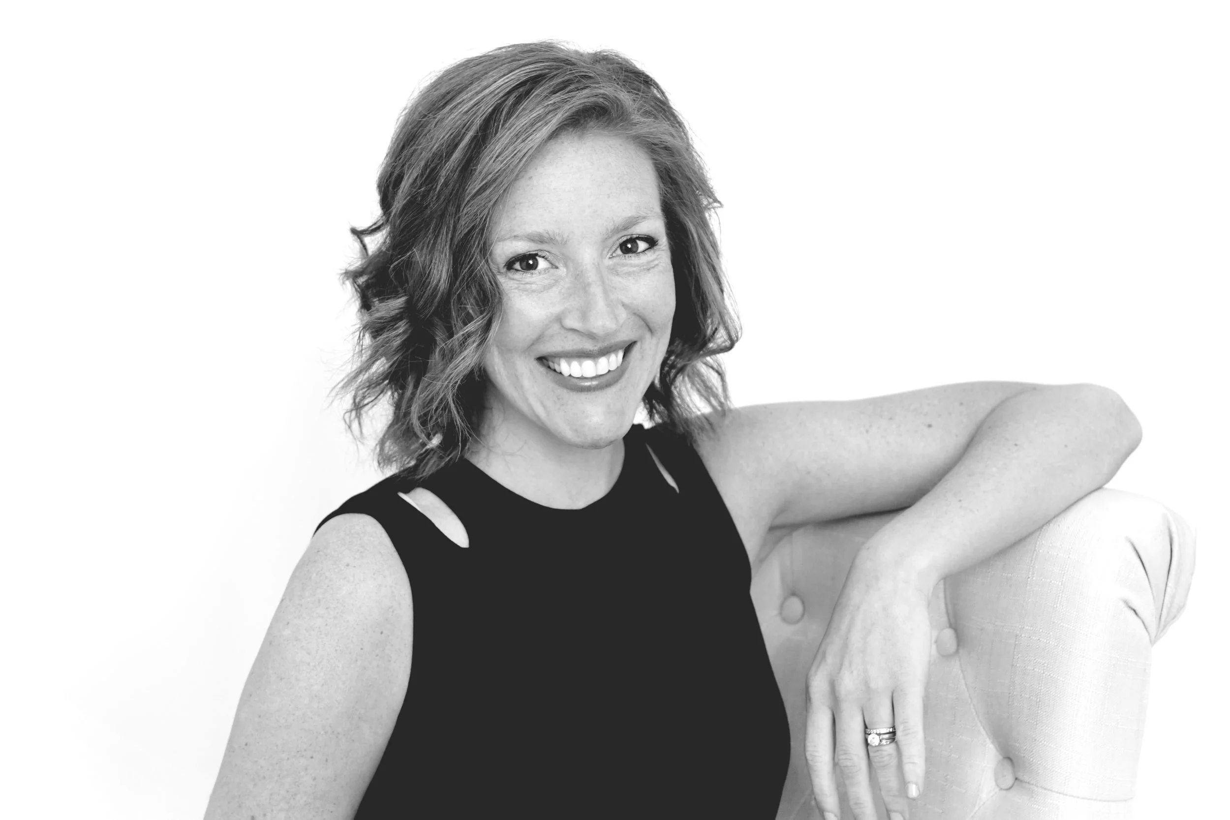 Black and white picture of author Jen Craven