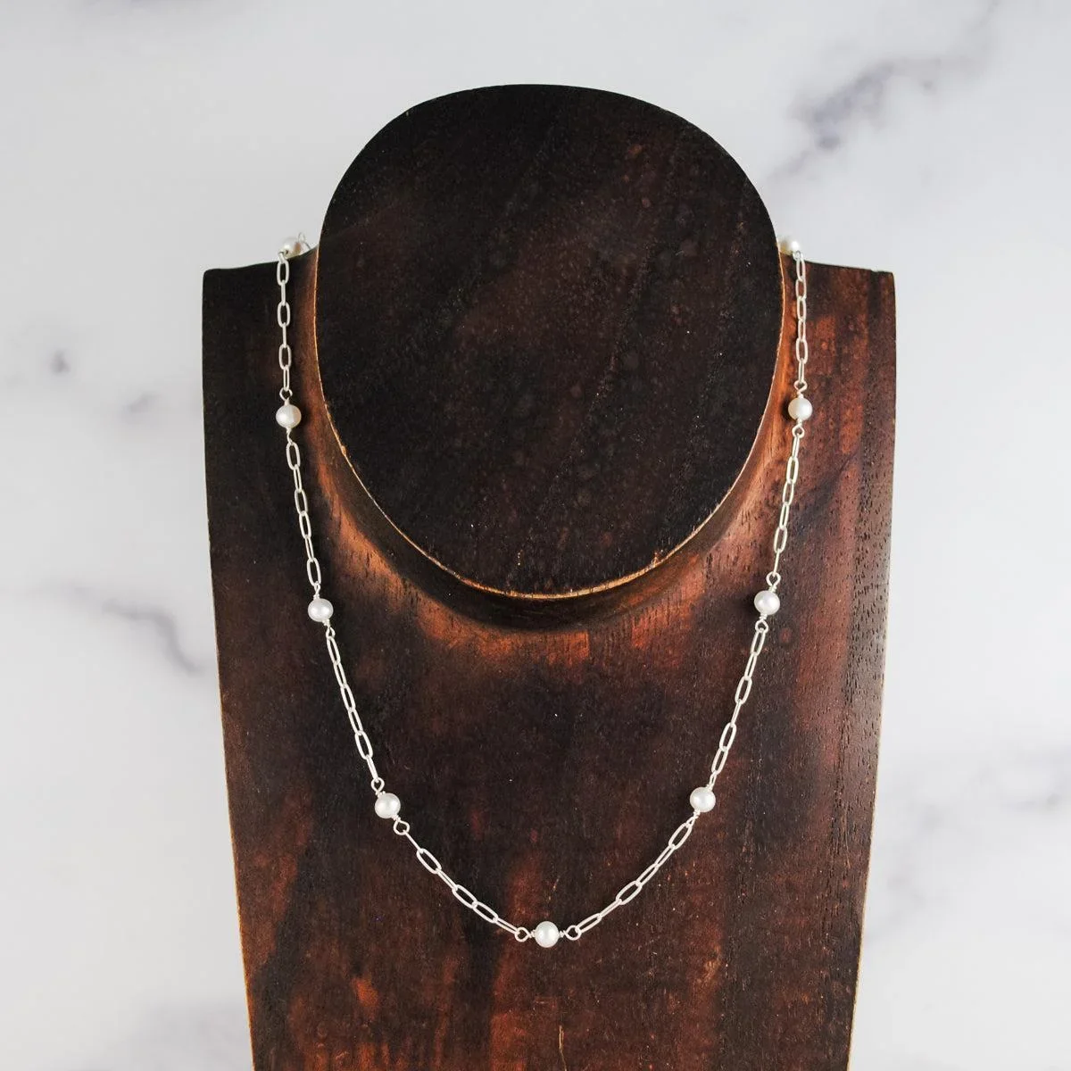 Silver 764asssuspendedpearlchain_1800x1800.webp