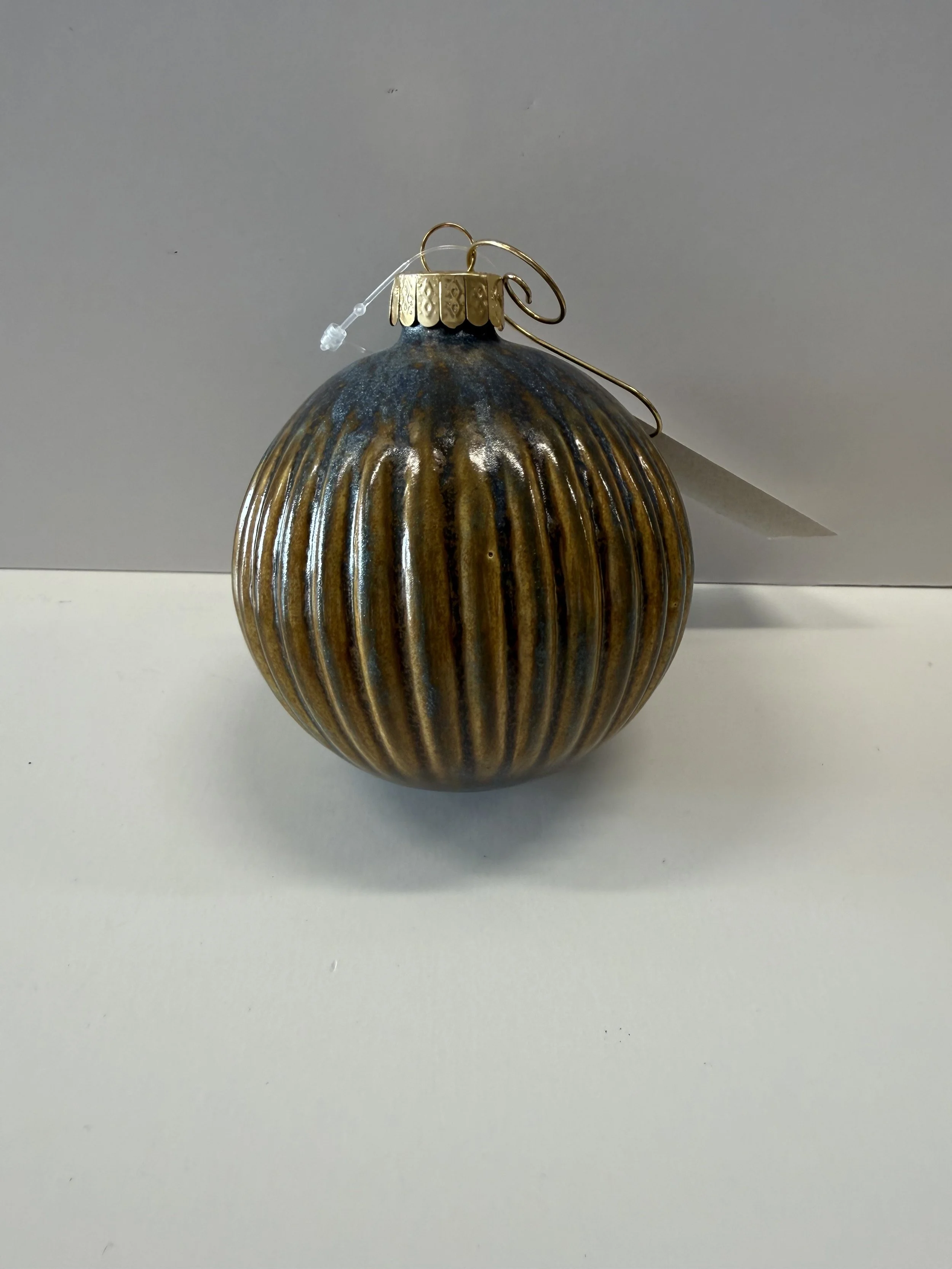 Round  Ornament