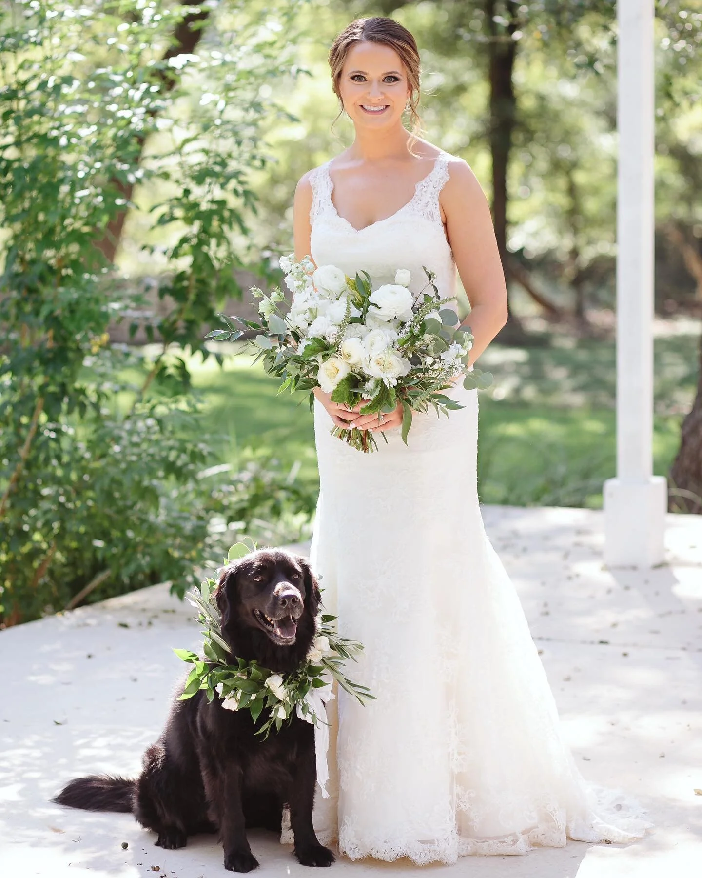 Just a bride &amp; her pup. 👰🏽🐶
⠀⠀⠀⠀⠀⠀⠀⠀⠀
*
*
*
⠀⠀⠀⠀⠀⠀⠀⠀⠀
⠀⠀⠀⠀⠀⠀⠀⠀⠀
Venue: @theaddisongrove 
Photographer: @stacysmsphoto 
HMU: @lolabeautyatx 
Band: @matchmakerband 
Floral: @theheirloomtable 
Cake: @sweettreetsbakery 
Caterer: @royalfigcatering 