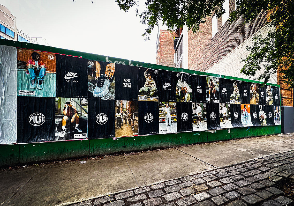 Wheat pasting of Nike Air Max Pulse images