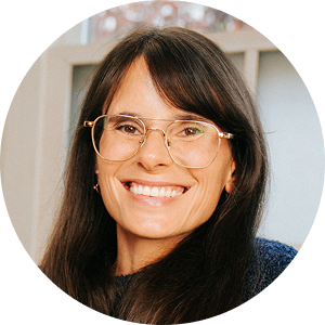 Close up of Jillian Turecki