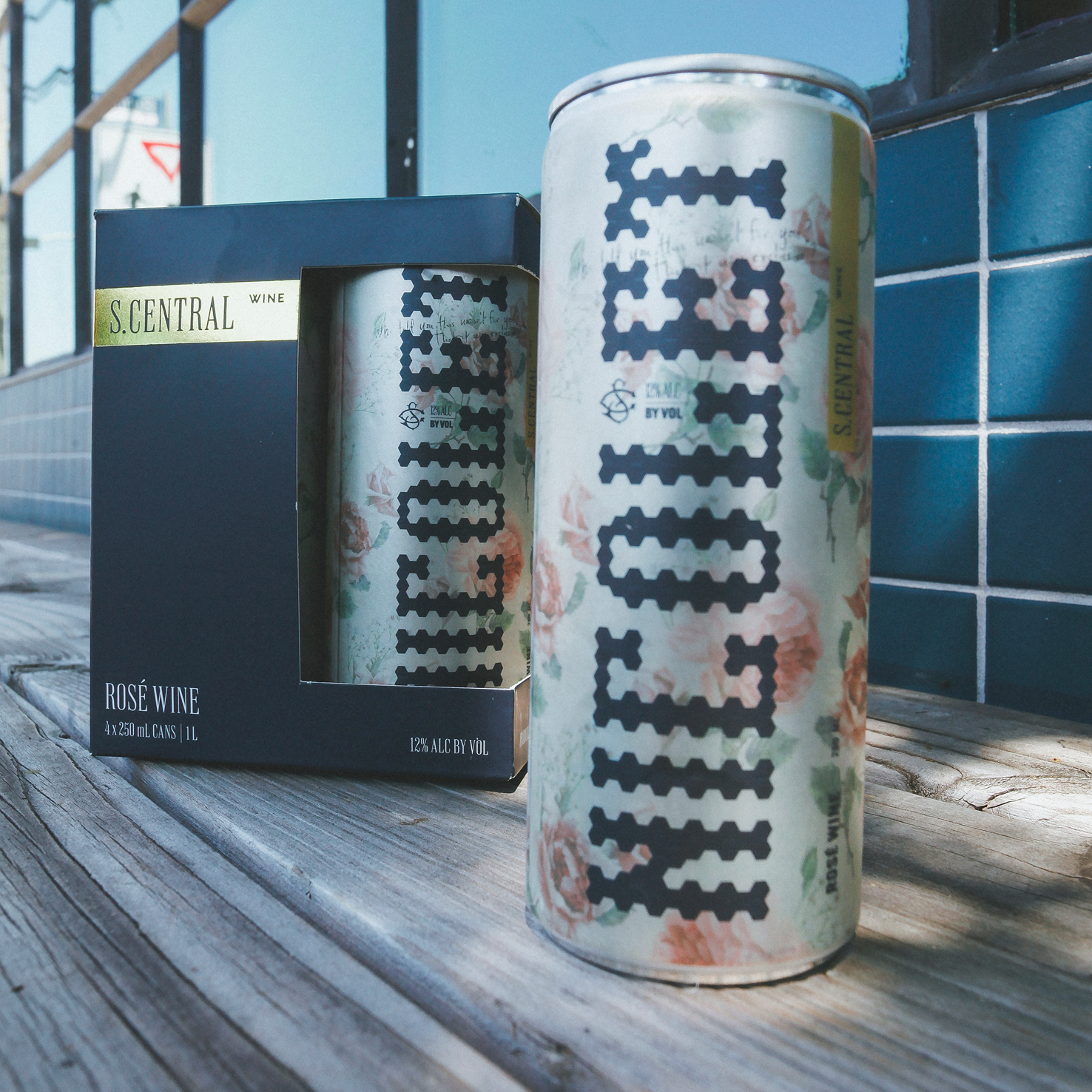 Nicolet can in packaging and out of box