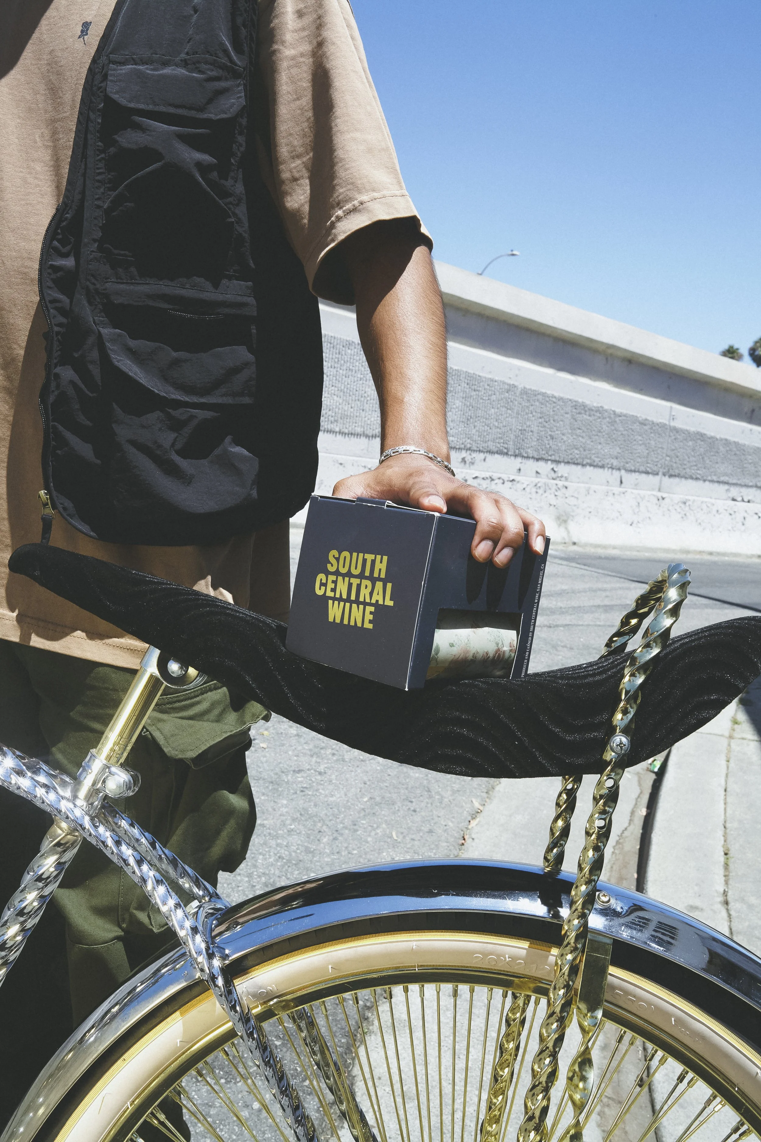 Nicolet packaging on top of bike