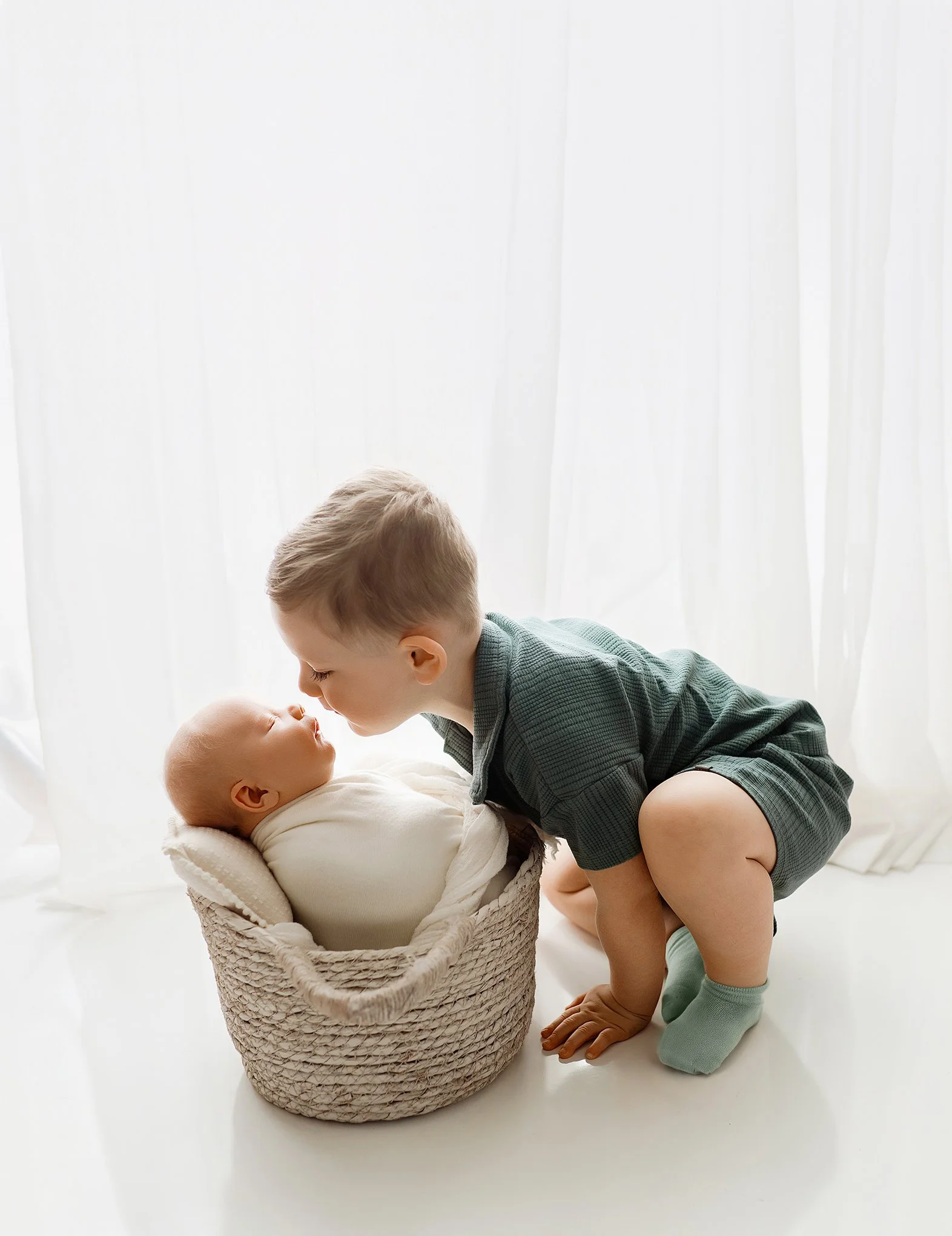sibling newborn photos syracuse ny 