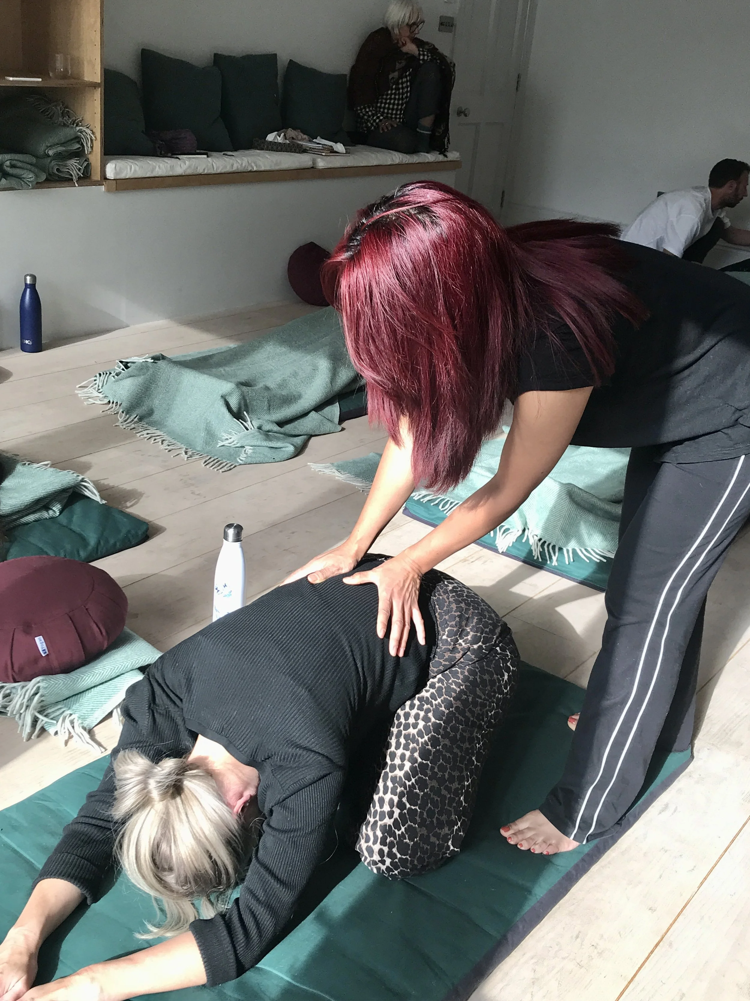 Confidential-1:1-breathwork-session-for-actors- managing-performance-stress-uk-emotional-regulation-discreet-support-bespoke-clarit-performance-nda