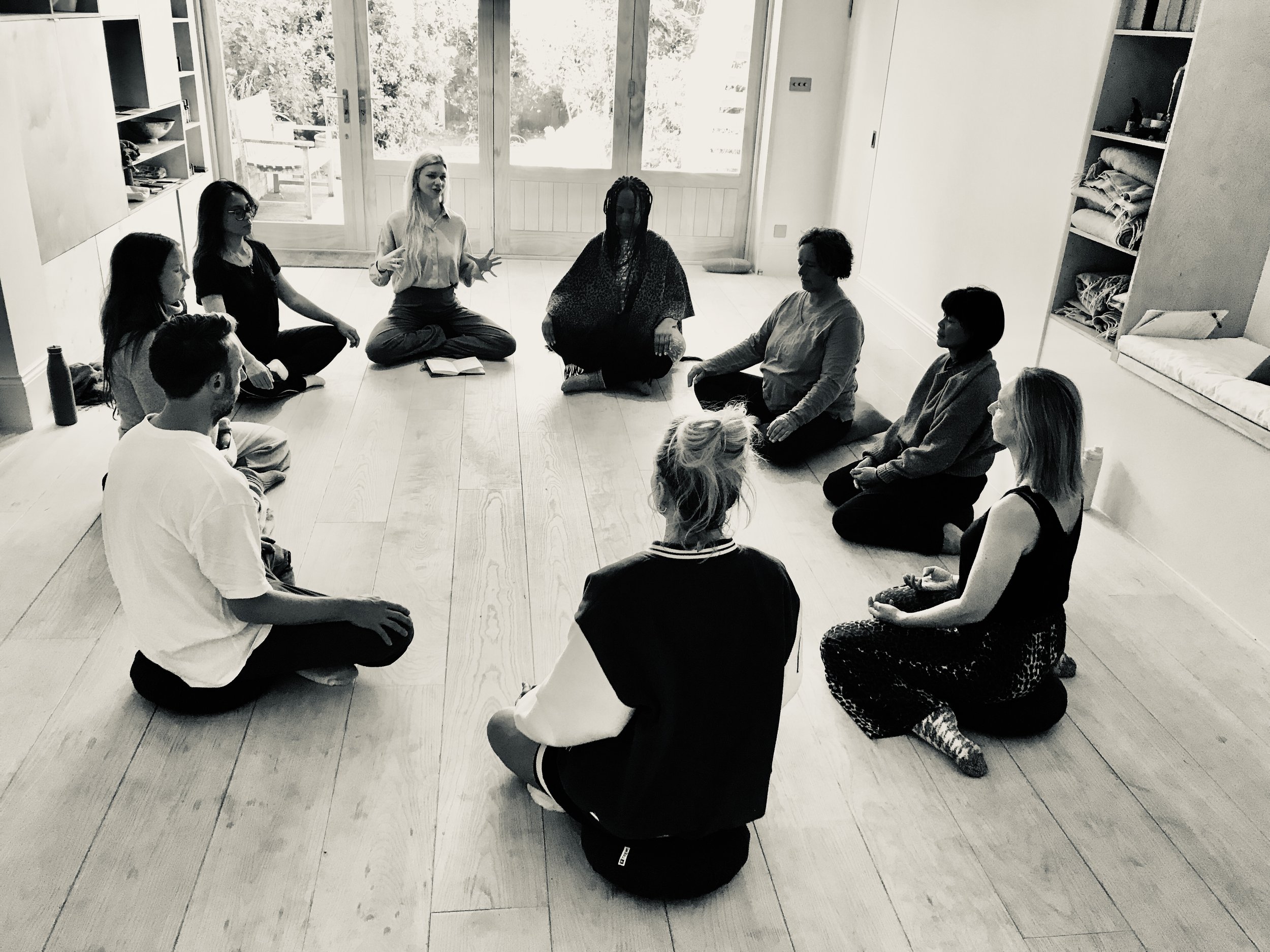 Confidential-1:1-breathwork-session-for-actors- managing-performance-stress-uk-emotional-regulation-discreet-support-bespoke-clarit-performance-nda