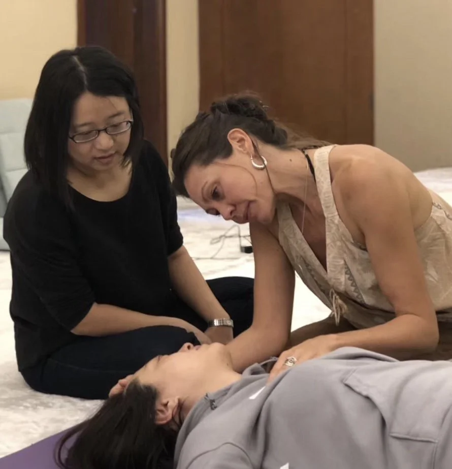 breathwork-session-trauma-informed-somatic-coach-usa-australia-uk