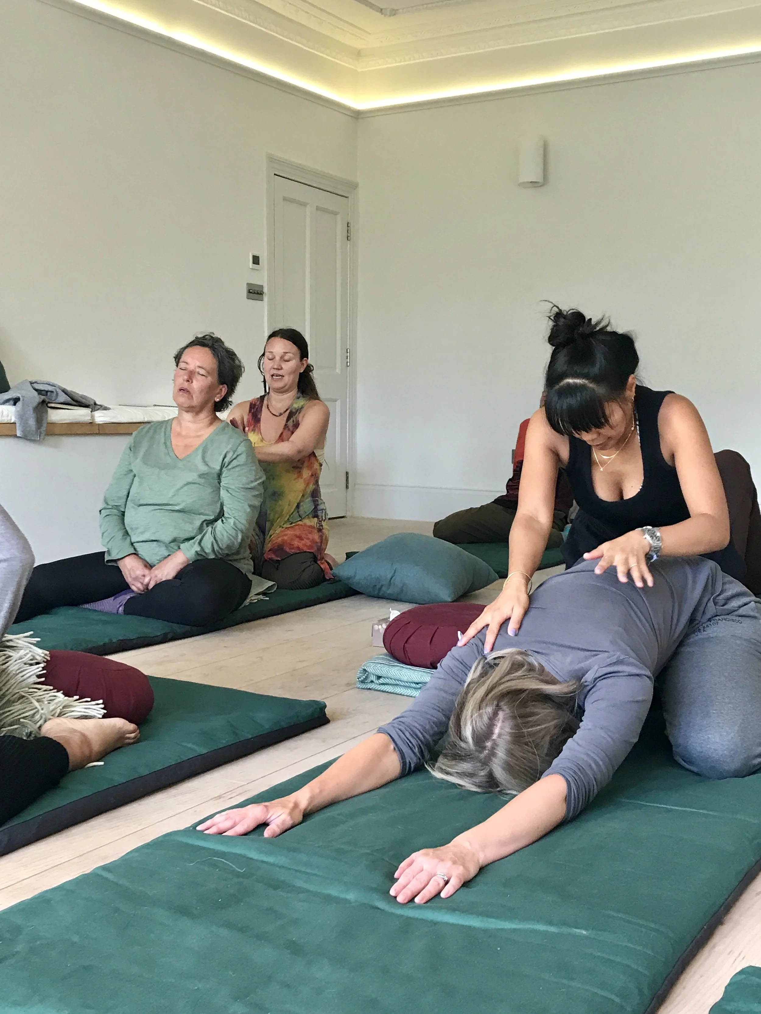 ancestral-trauma-integration-inner-child-somatic-breathwork-uk
