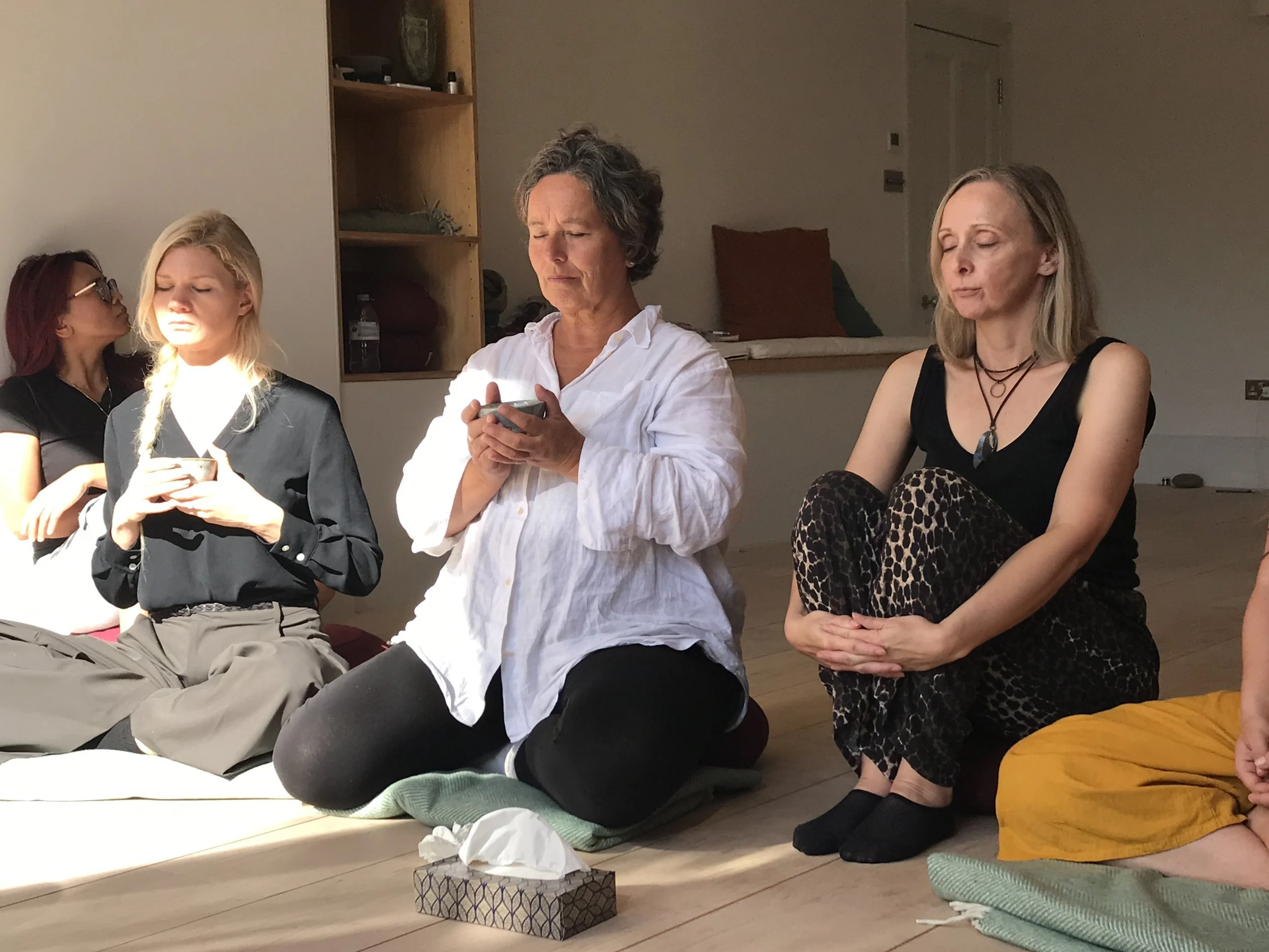 Confidential-1:1-breathwork-session-for-musicians- managing-performance-stress-uk-emotional-regulation-discreet-support-bespoke-clarit-performance-nda