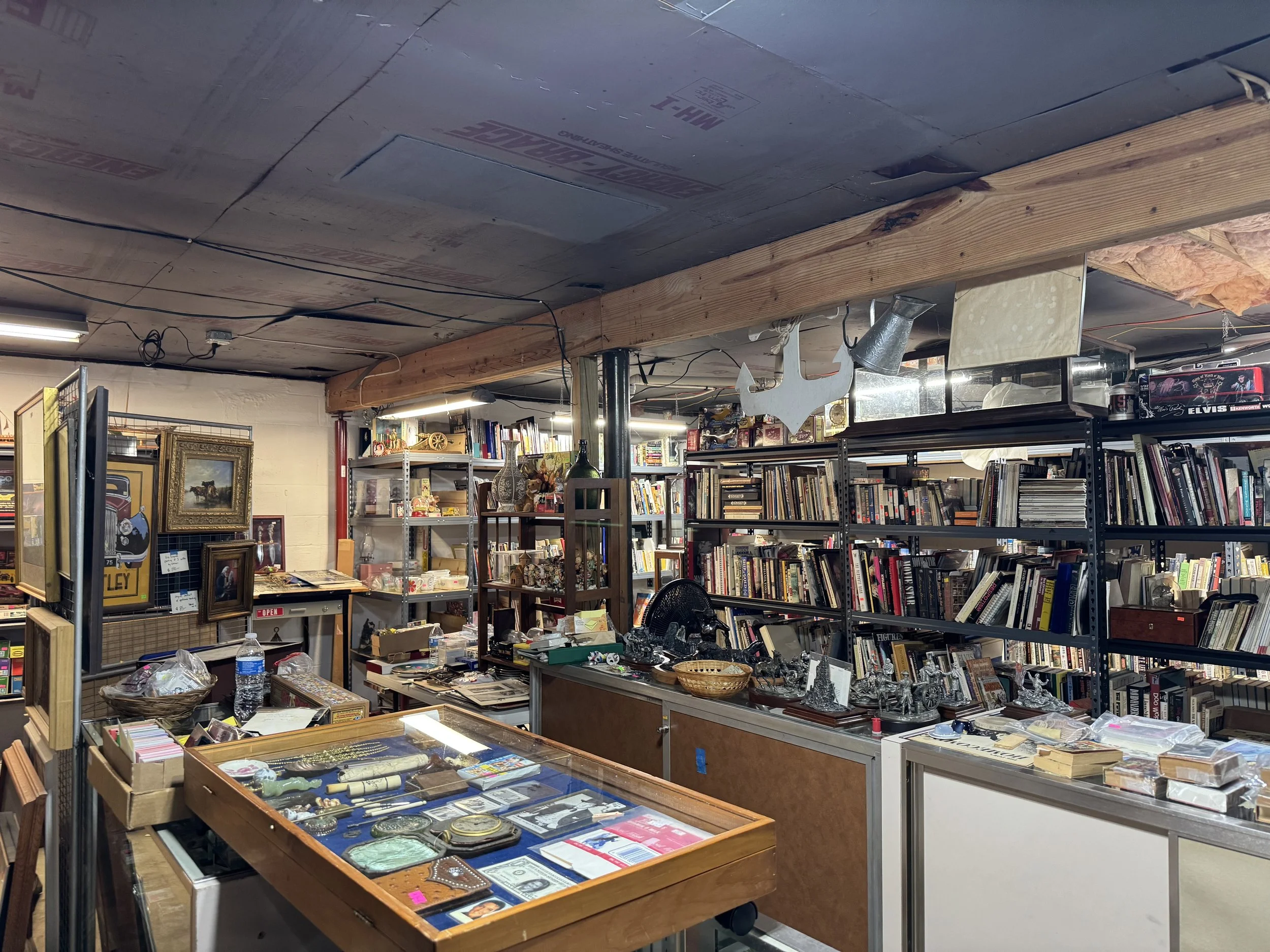 A Collectors Dream of an Estate Sale: Books, Metal Cars, LOTR, Comics, etc