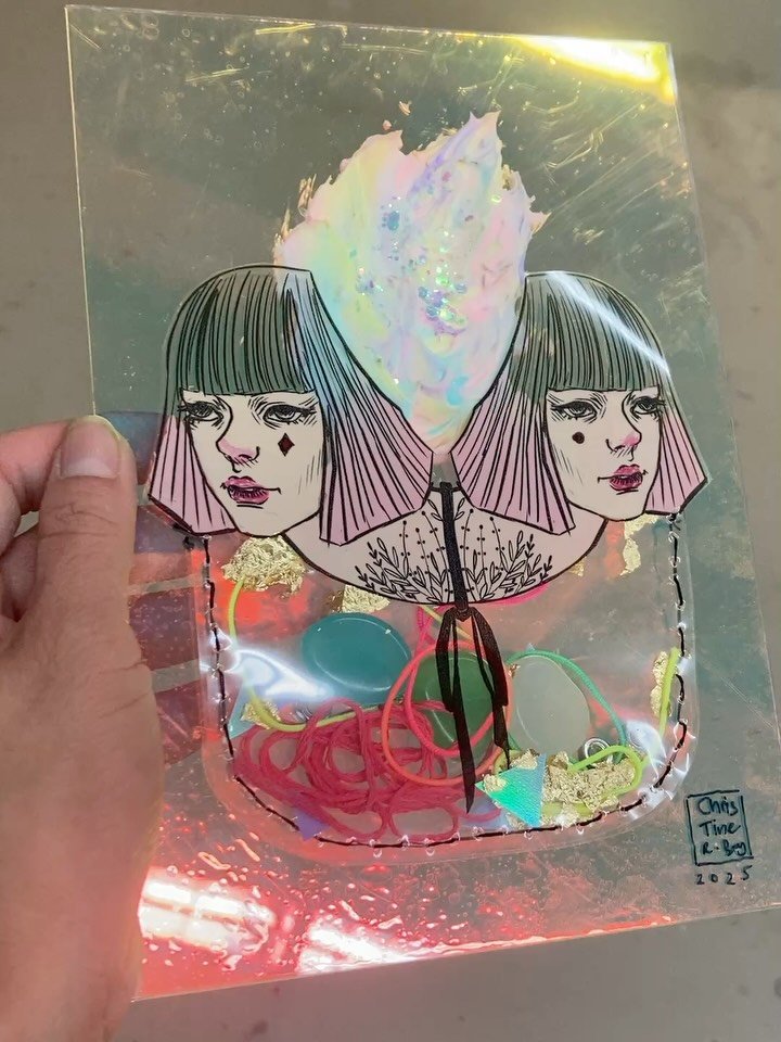 Pocketful of Beautiful Overflowing Minds.
2025.
Printed acetate, latex paint, strings, adhesive, modeling paste, acrylics, glitter, polycarbonate sheet, dichroic film, fun and random inclusions.
A5 size. 
.
I have taken inspiration from my own worksh
