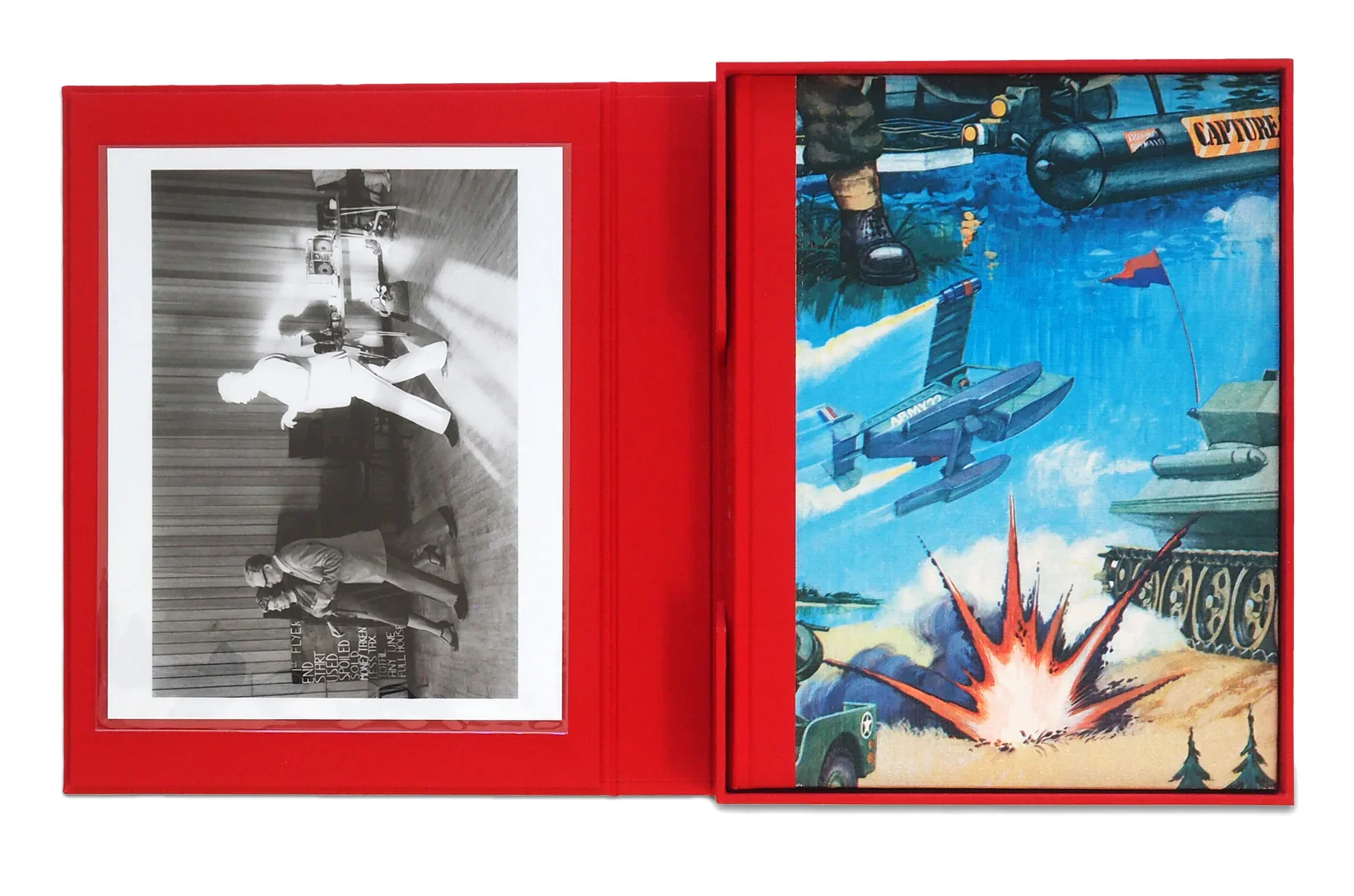 Edition presented in a cloth-covered and foiled box.
Includes 4 12″ x10″ prints signed, numbered and dated on reverse.
The black and white print is a silver gelatine print, and the colour images are C-type prints.




