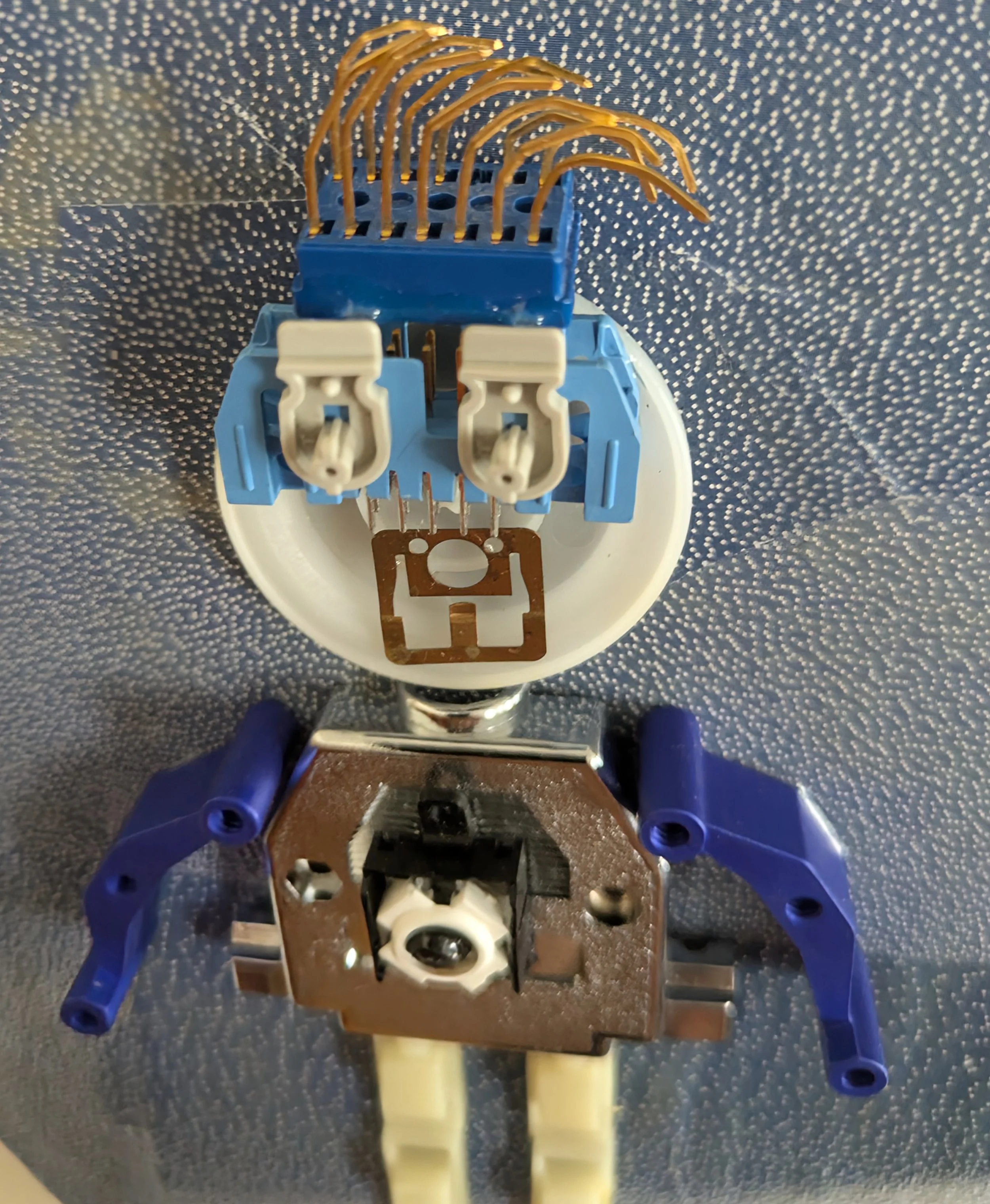 Hacker Creations: Robot Blue Man, 2026
