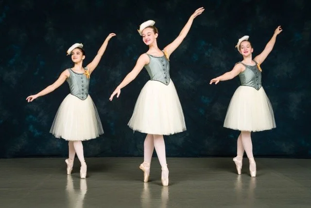 DanceFoundry2022-1946 Medium.jpeg