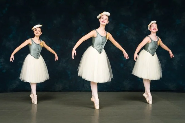 DanceFoundry2022-1971 Medium.jpeg